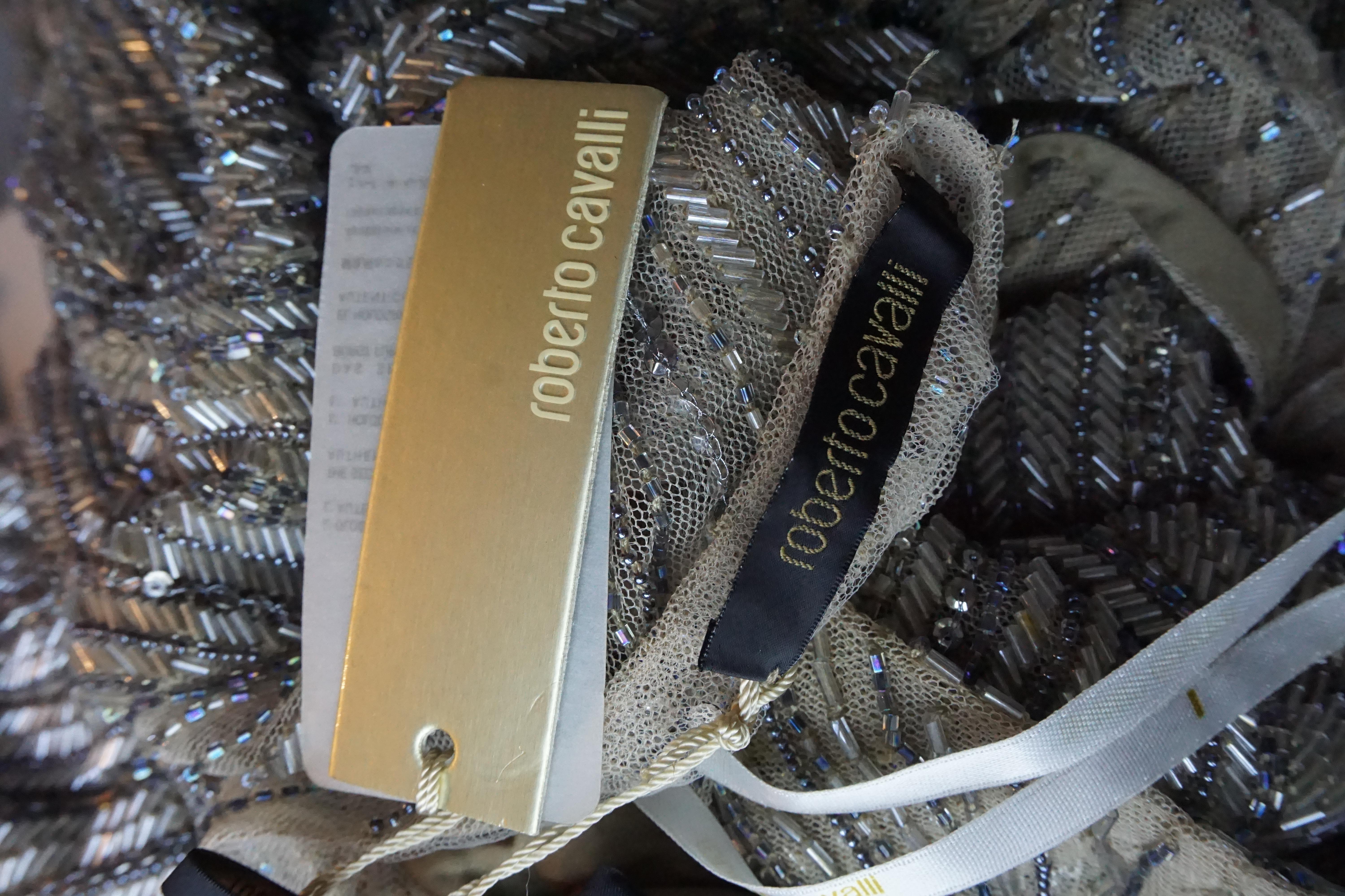 ROBERTO CAVALLI Champagner perlenbesetztes, tief heruntergezogenes Maxikleid Tagged. 2007 NWT im Angebot 7