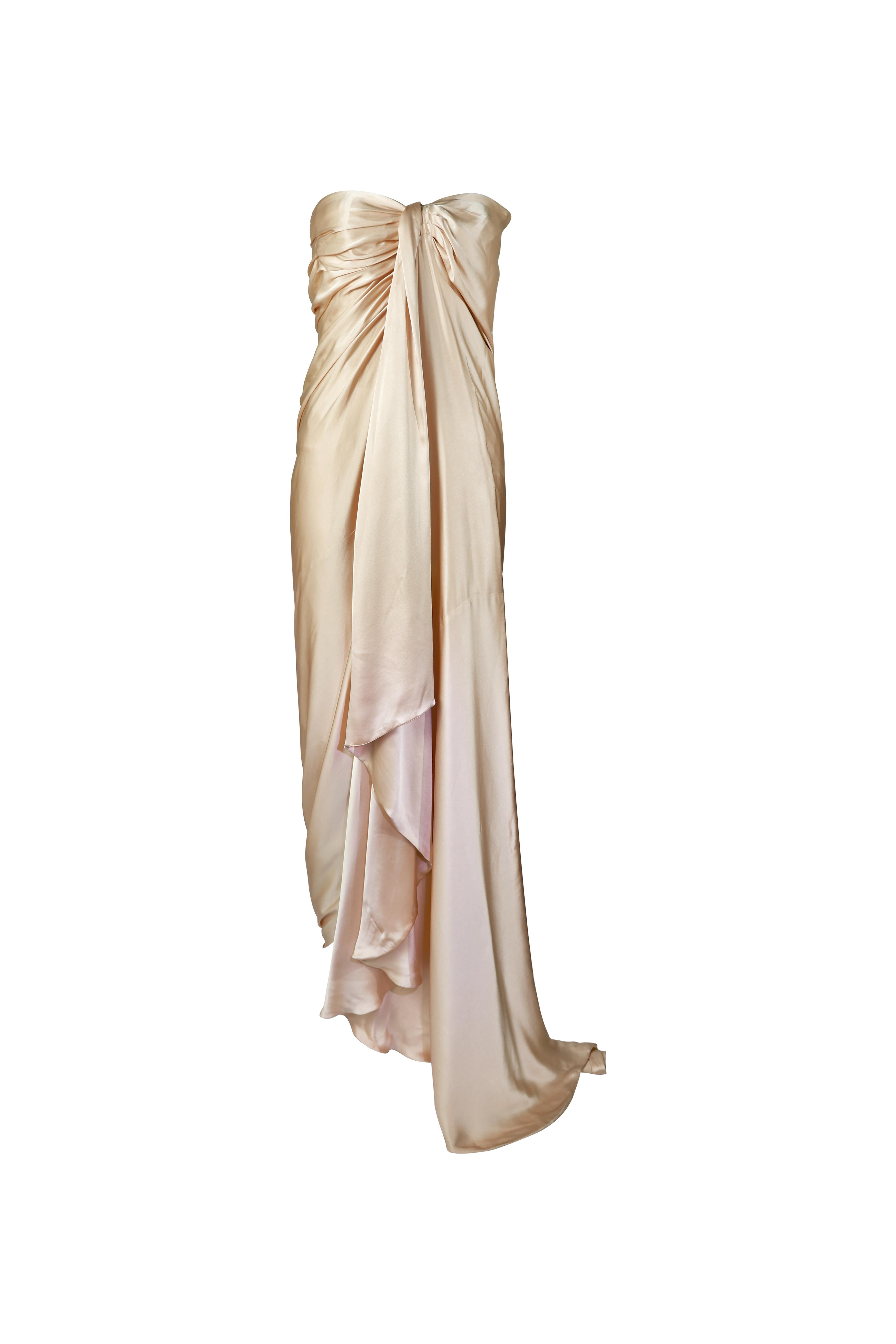BALENCIAGA Museum Re-Edition 1960er Jahre Champagner Seide trägerlos drapiert Kleid (Beige) im Angebot