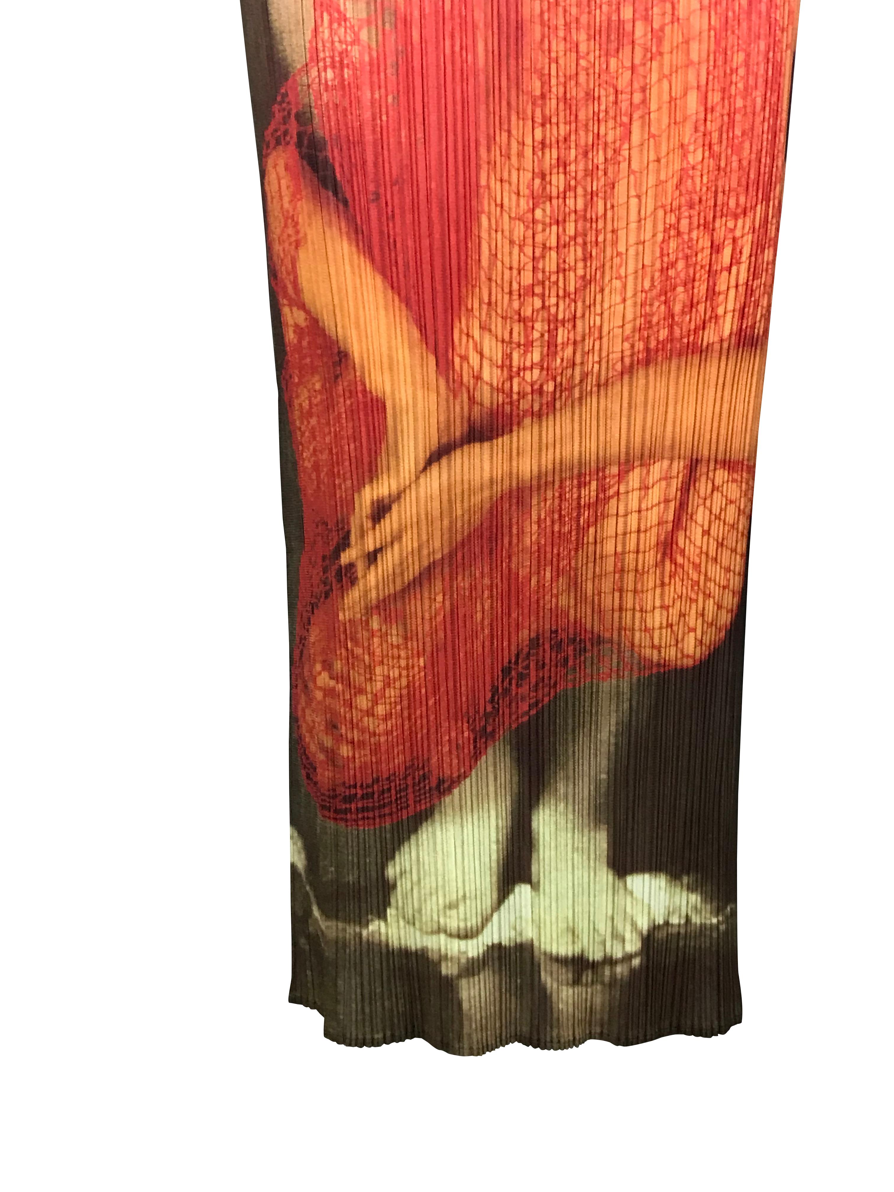 Issey Miyake Guest Artist Series No. 1 1996 Yasumasa Morimura Robe en vente 5