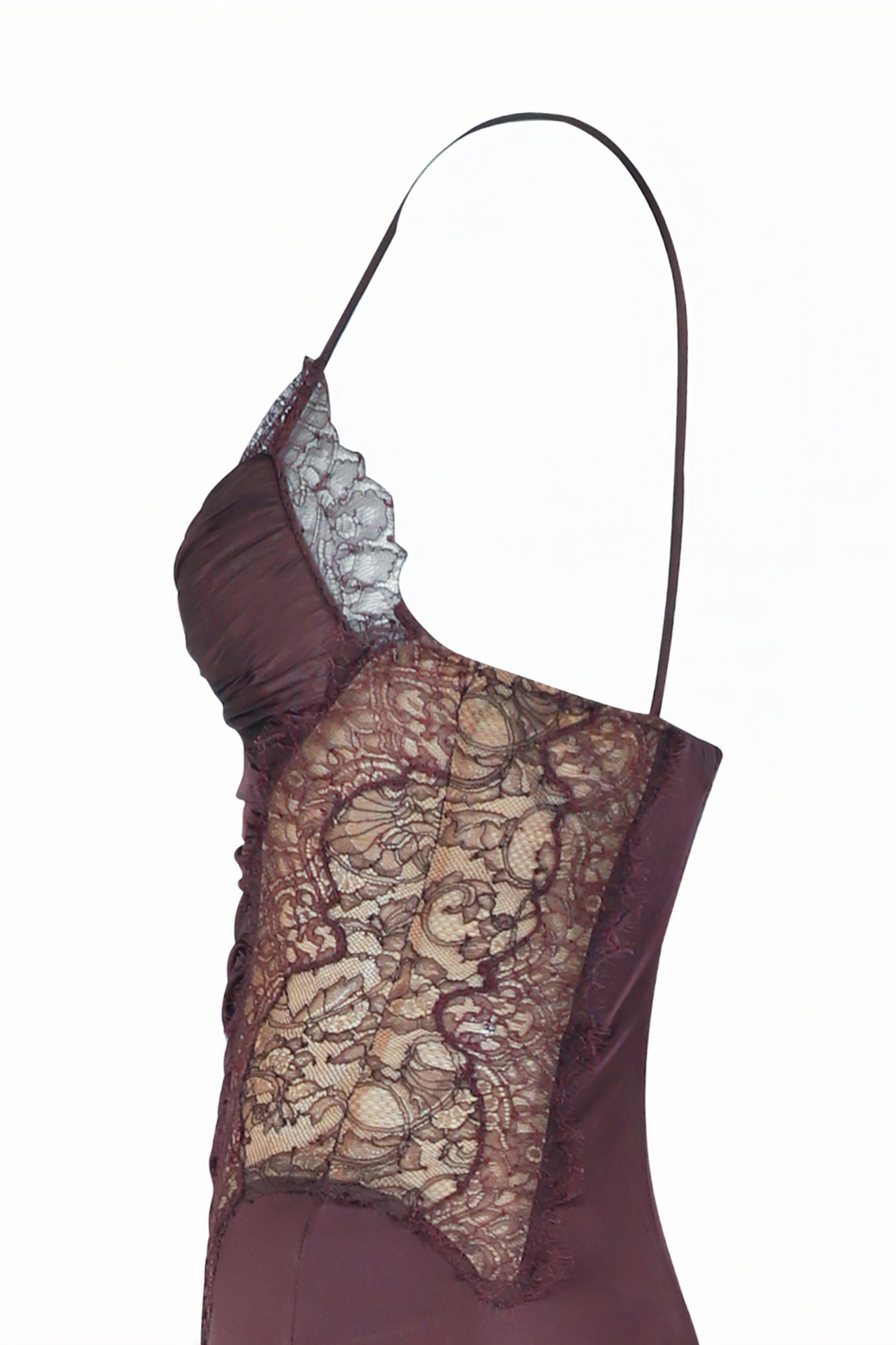 ROBERTO Cavalli F/W 2006 Plum Lace Side Panel Ruched Gown NWT en vente 1