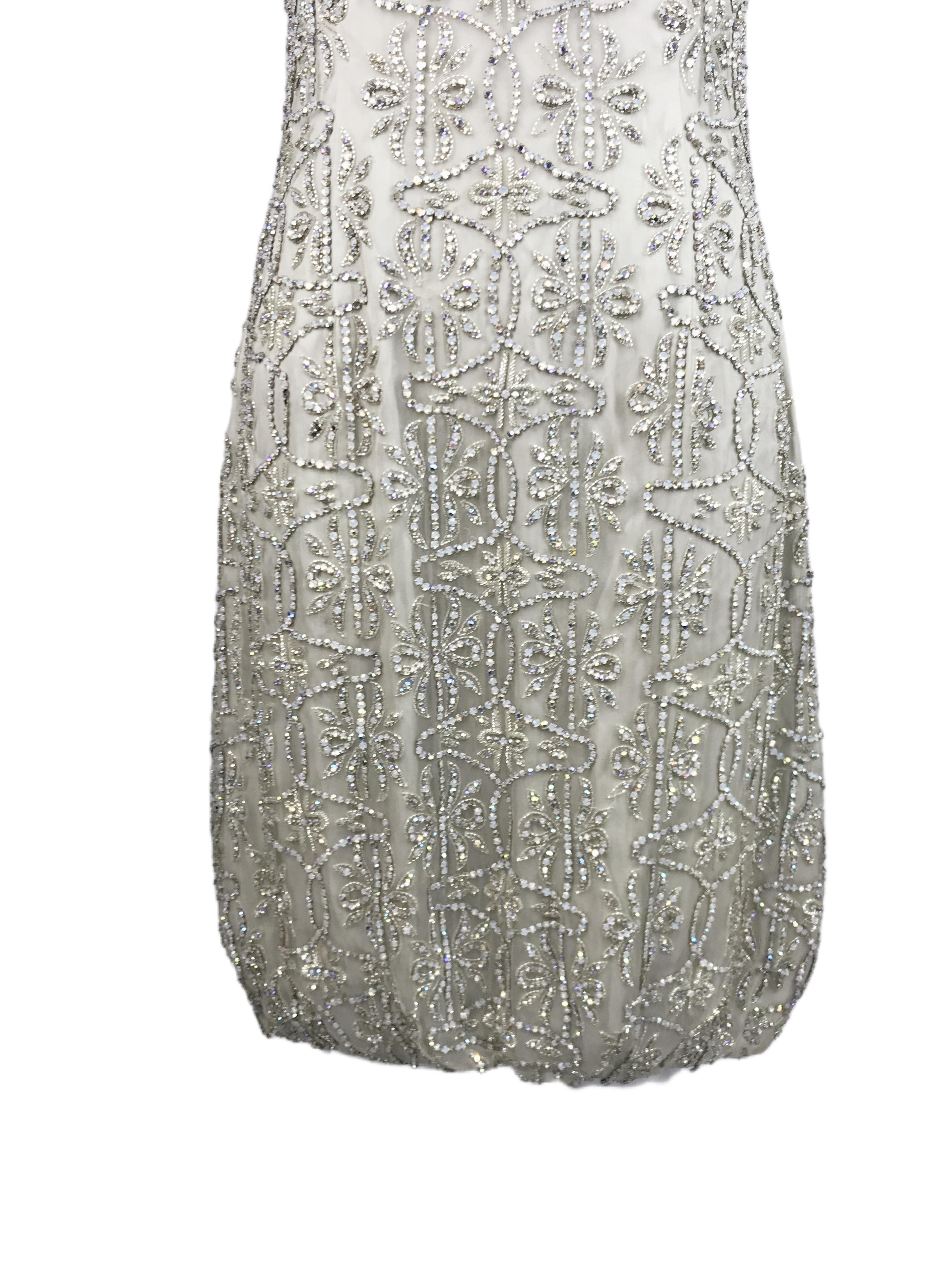 GIORGIO ARMANI F/W 2007 Taubengraues, mit Kristallen besetztes Perlenkleid im Angebot 3
