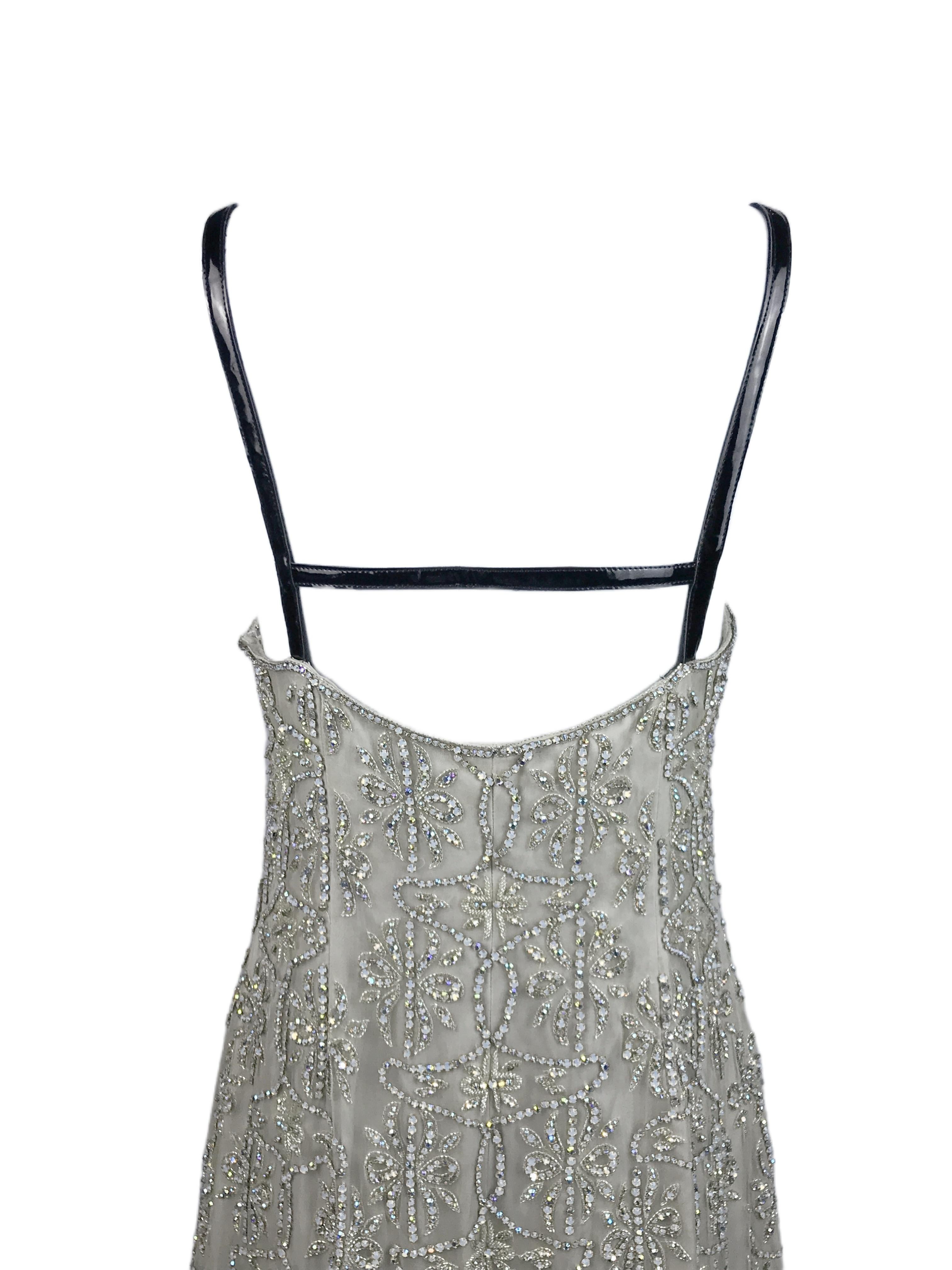 GIORGIO ARMANI F/W 2007 Taubengraues, mit Kristallen besetztes Perlenkleid im Angebot 6