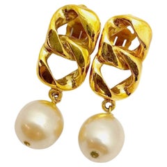 CHANEL Pendientes colgantes de perlas de imitación con eslabón de oro vintage