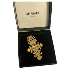 CHANEL Vintage Gold Cross Brooch