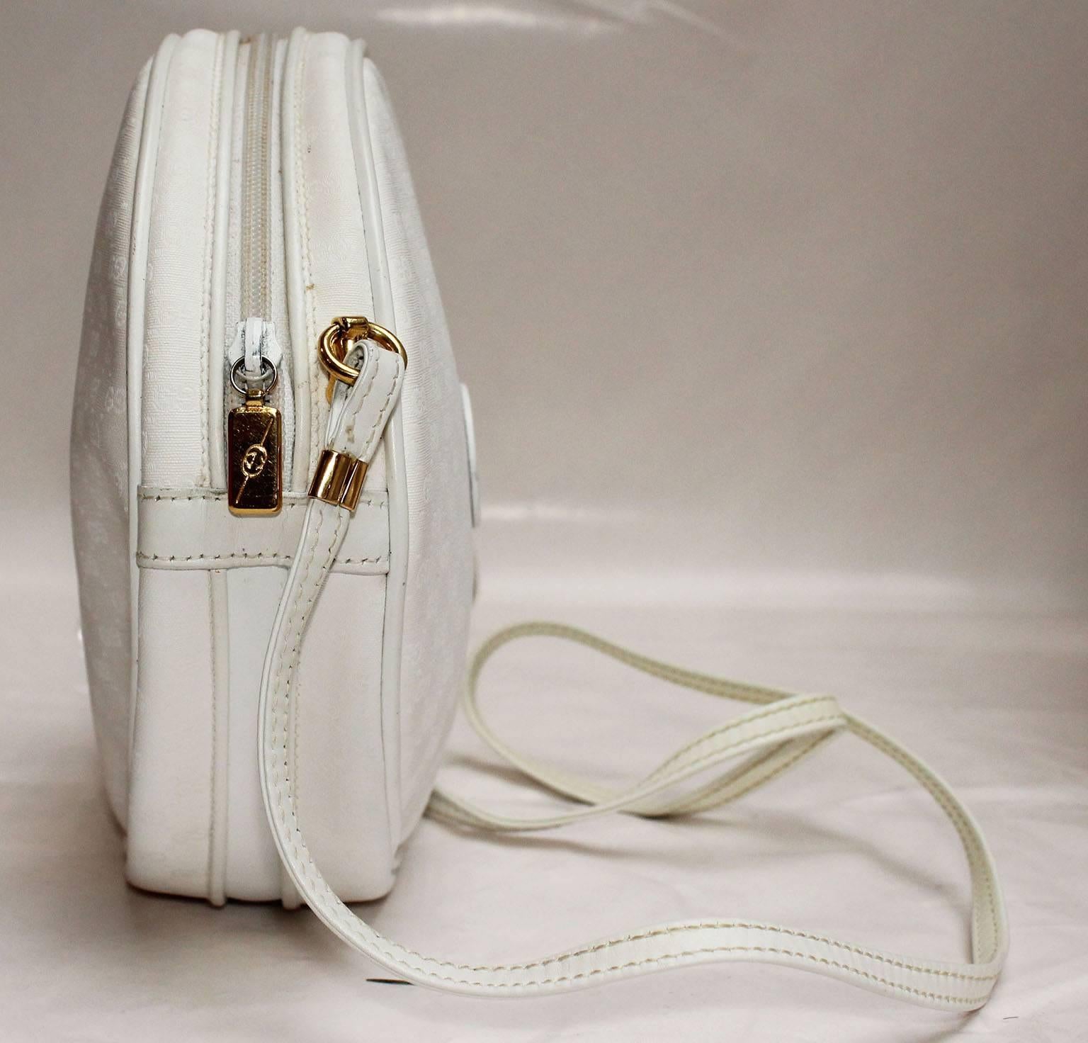 Gray 1980s Gucci White Leather Logo Embossed Crossbody Bag