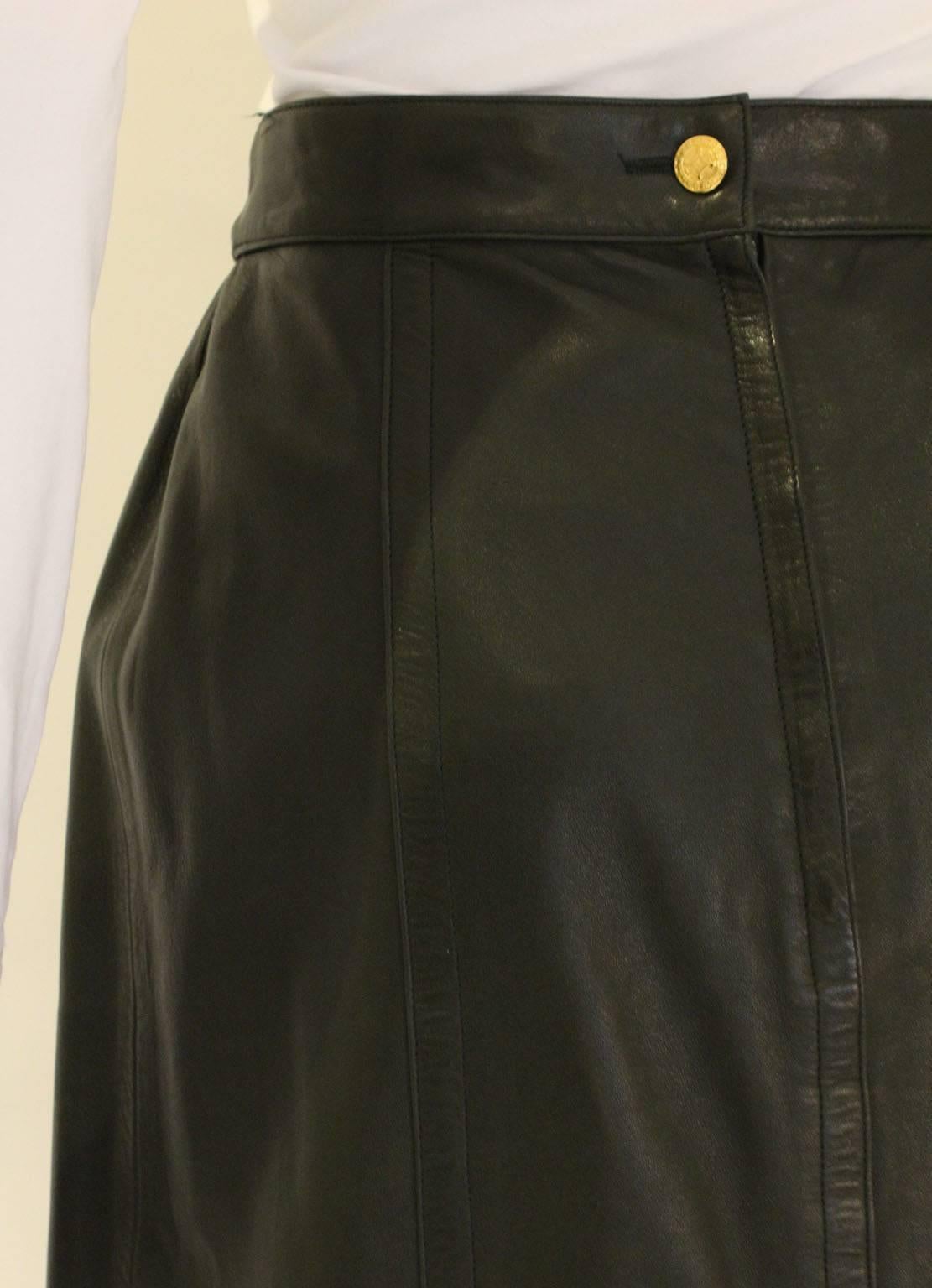  Celine  - Chic Olive Green Leather Skirt  In Excellent Condition In London, GB