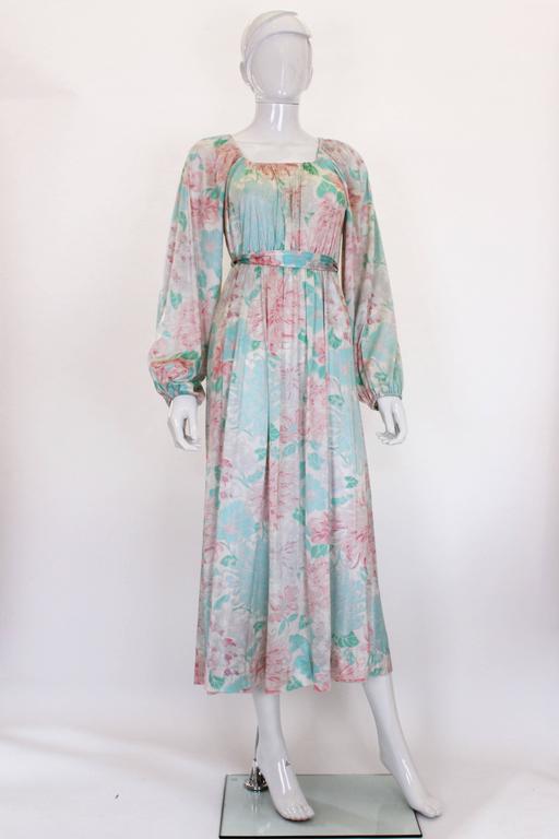 1970s Pastel Coloured Floral Print Jersey Dress For Sale at 1stDibs