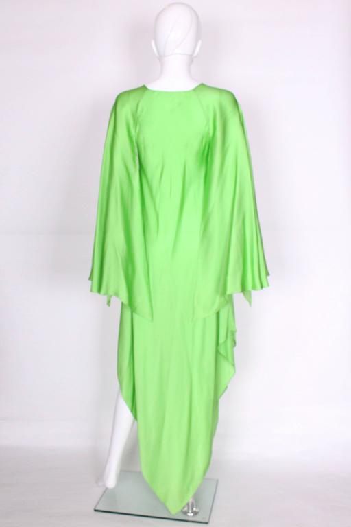 Green silk gown by Oscar de la Renta at 1stDibs | oscar de la renta green gown