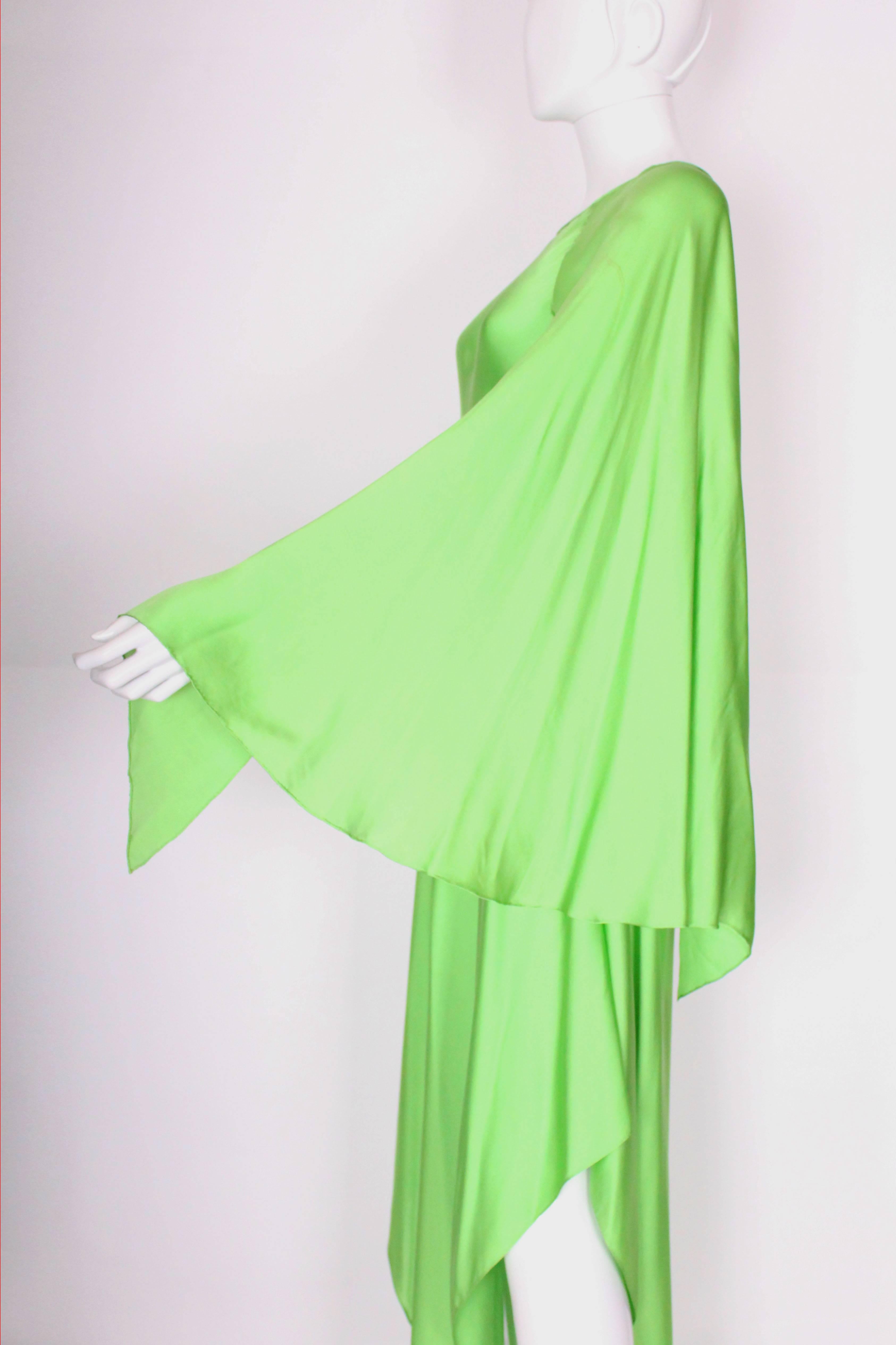 Green silk gown by Oscar de la Renta 1