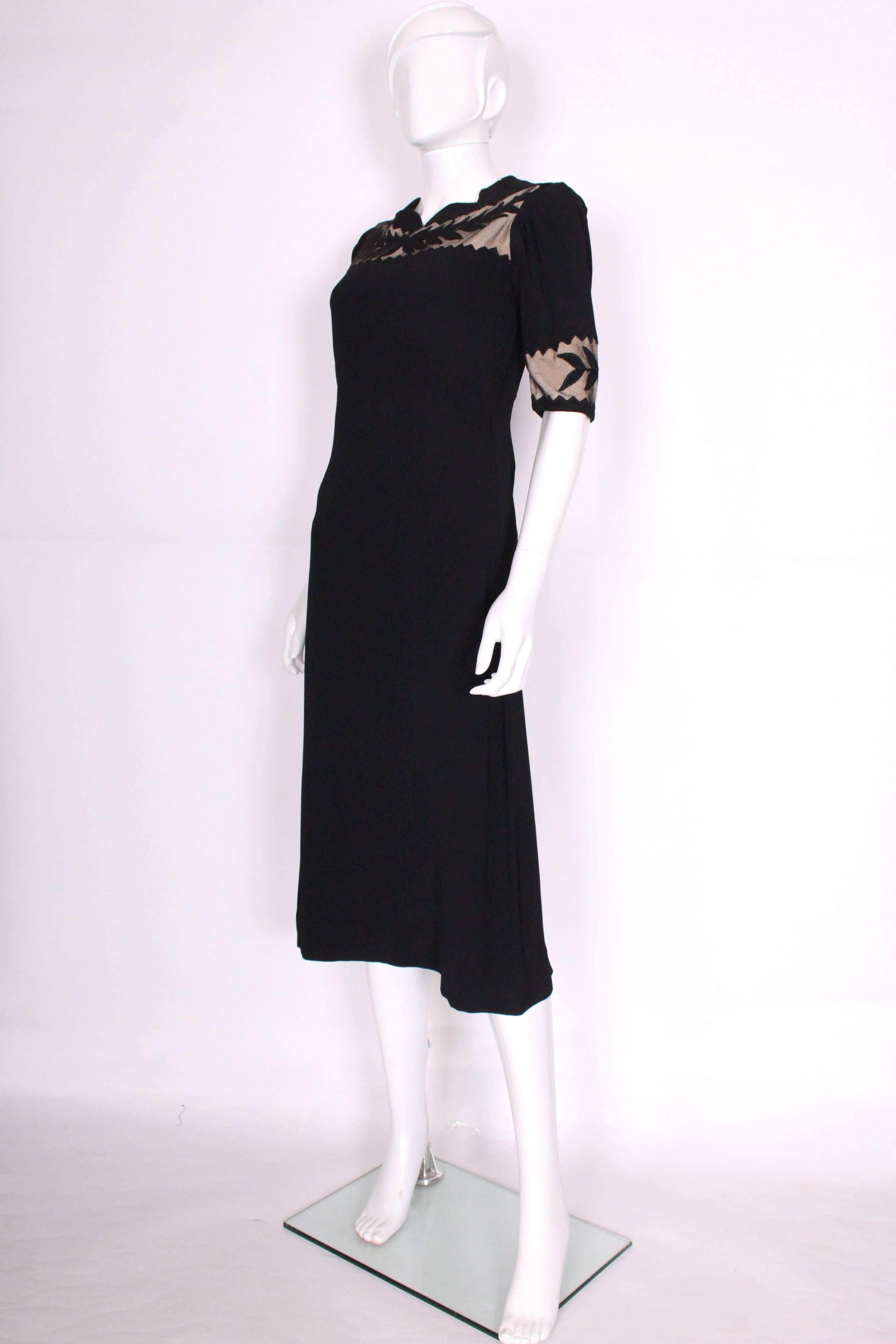 1940s Black Crepe Leaf Detail Applique Dress In Excellent Condition In London, GB