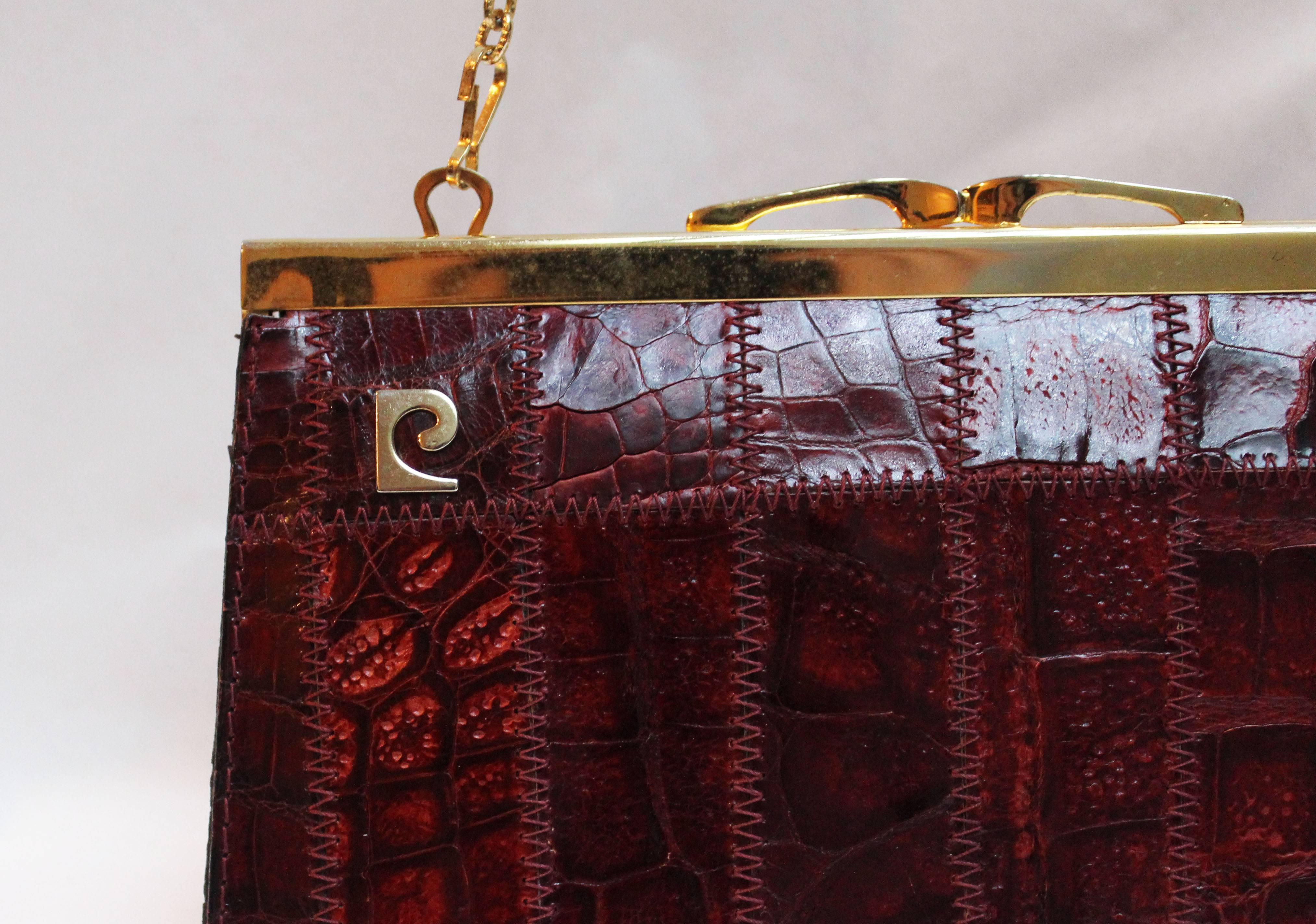 Burgunderrote Krokodil-Tasche von Pierre Cardin Damen