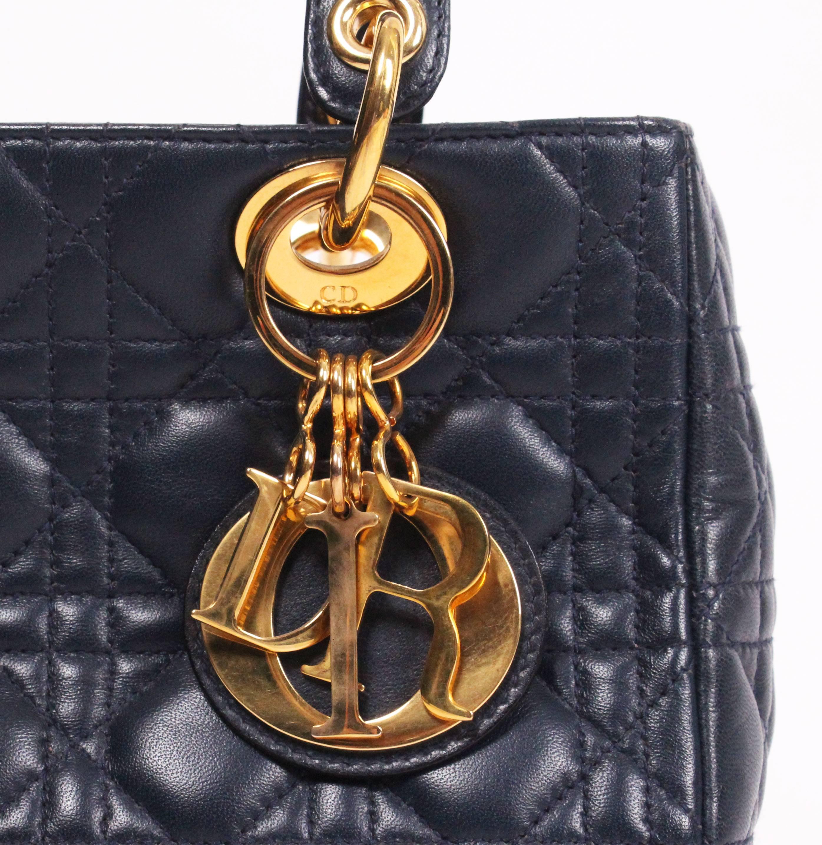 Christian Dior D bag in Navy leather. 3