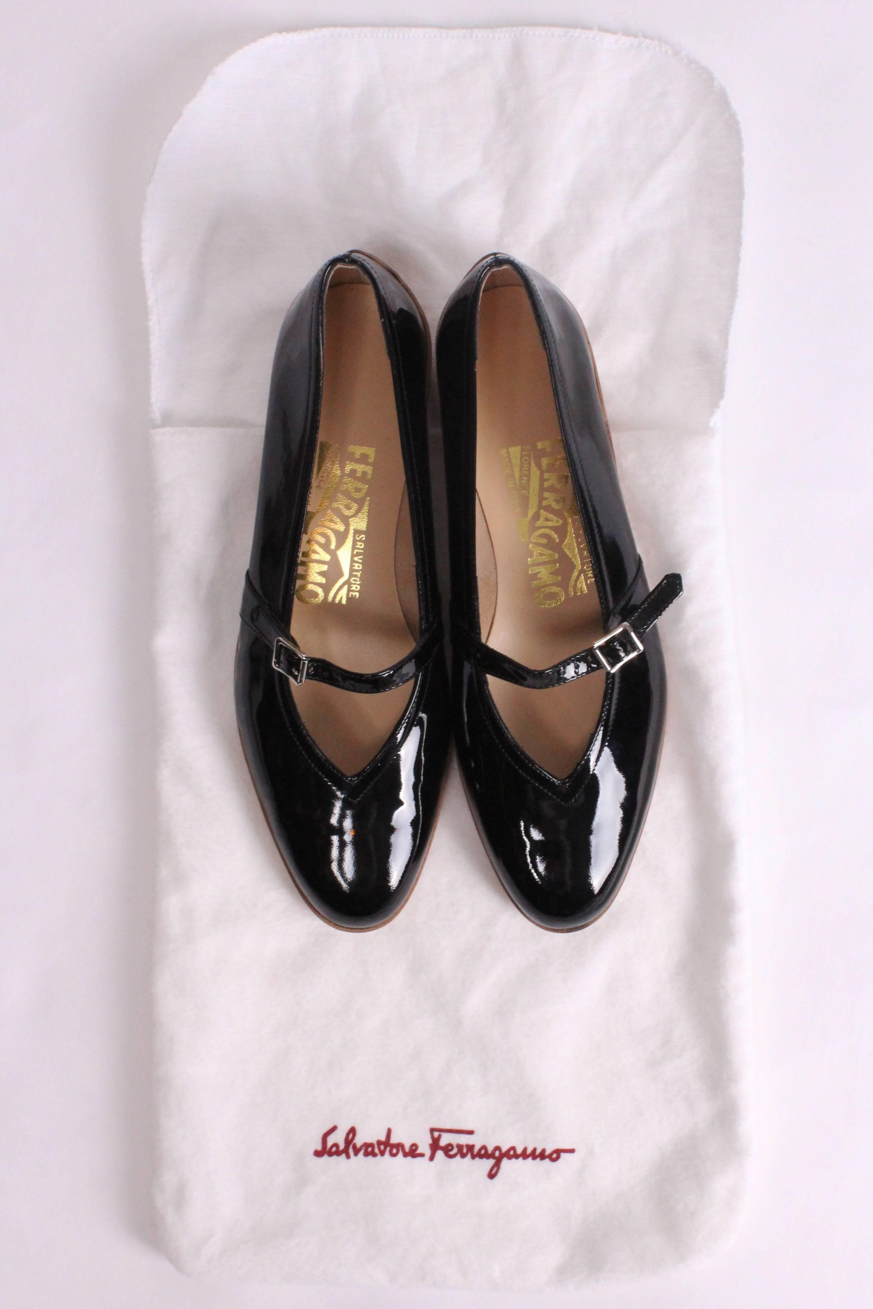 Ferragamo Audrey Shoes in Black Patent Leather 2
