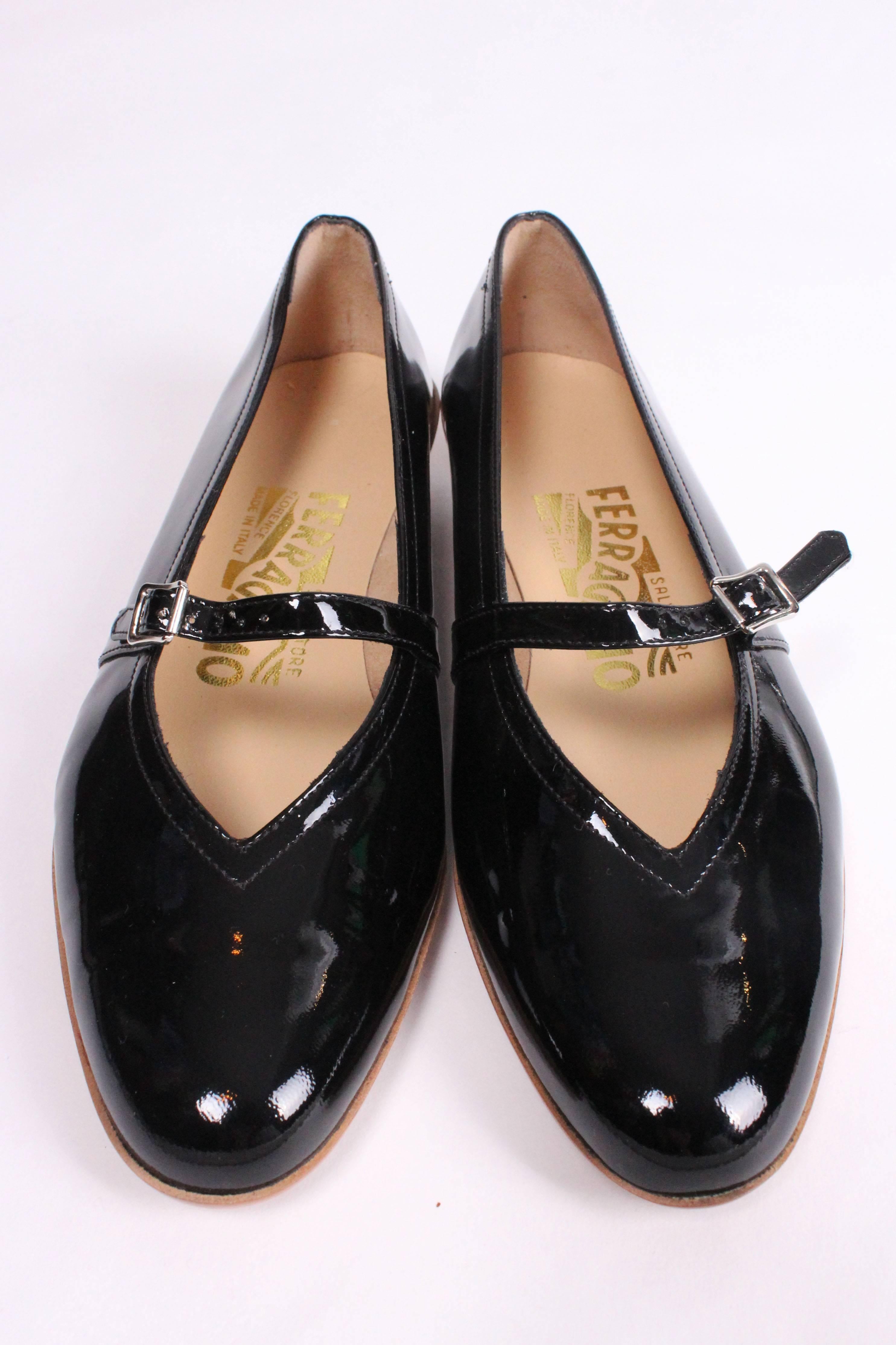 Ferragamo Audrey Shoes in Black Patent Leather at 1stDibs | audrey ferragamo