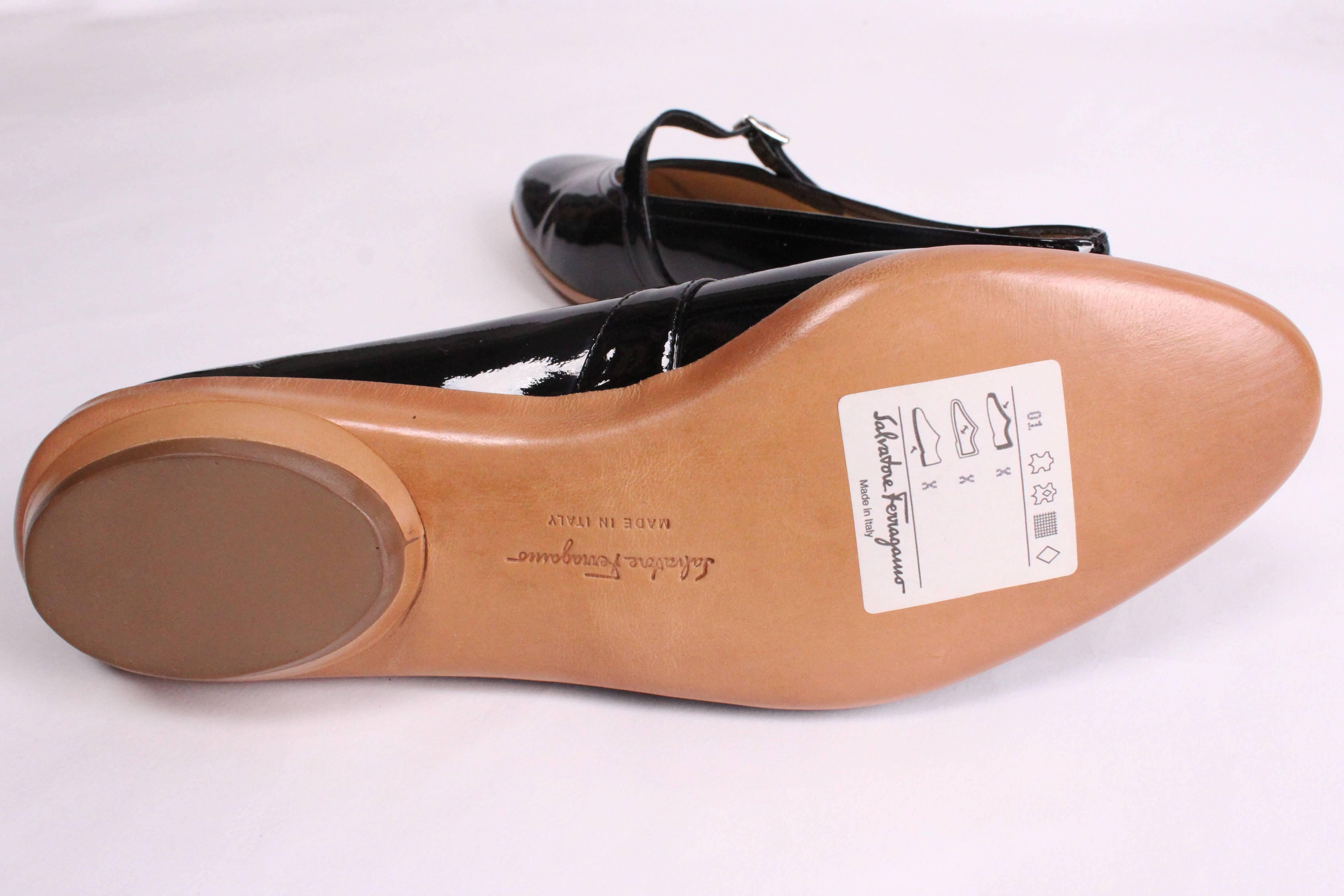 Ferragamo Audrey Shoes in Black Patent Leather 1