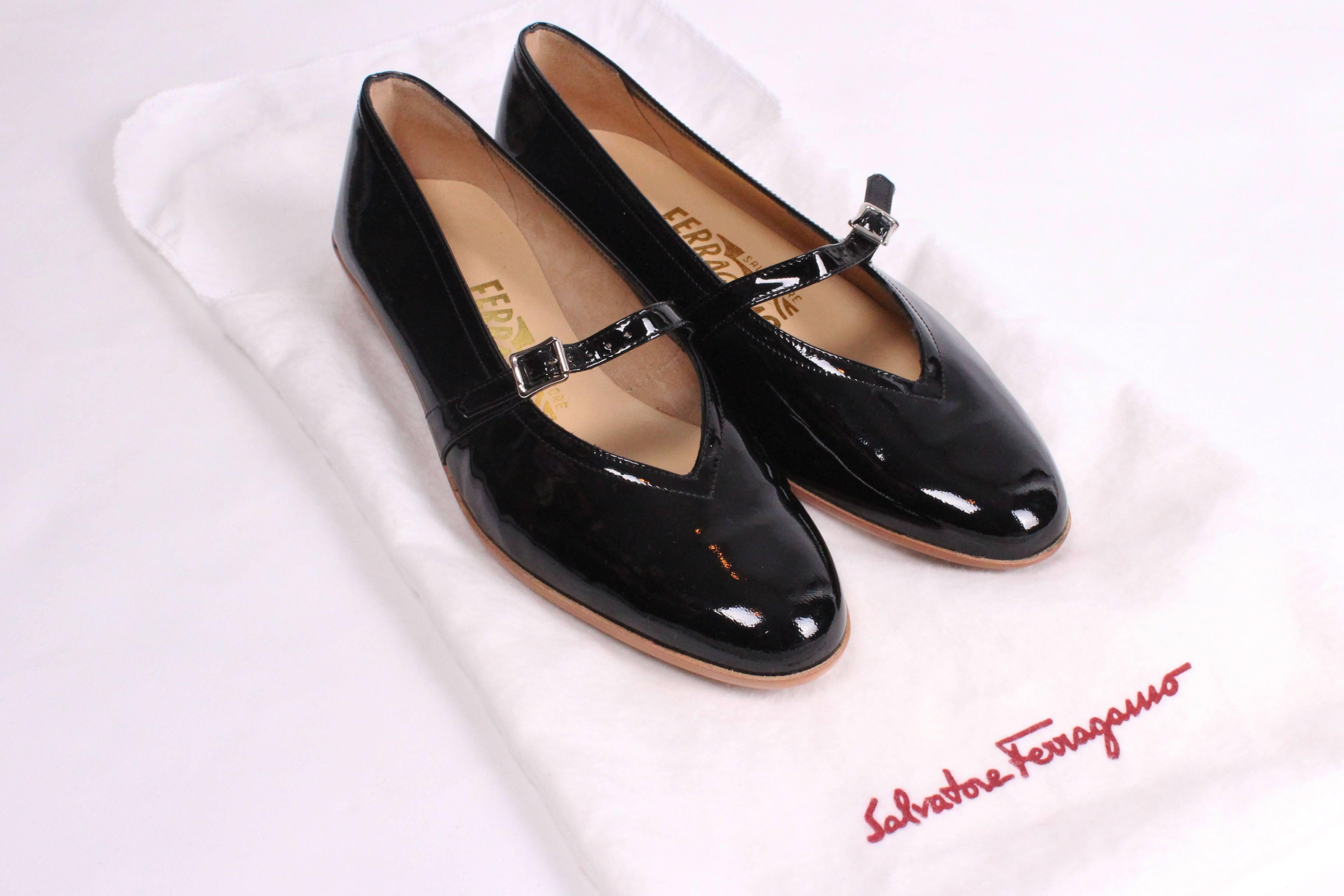 Ferragamo Audrey Shoes in Black Patent Leather 3