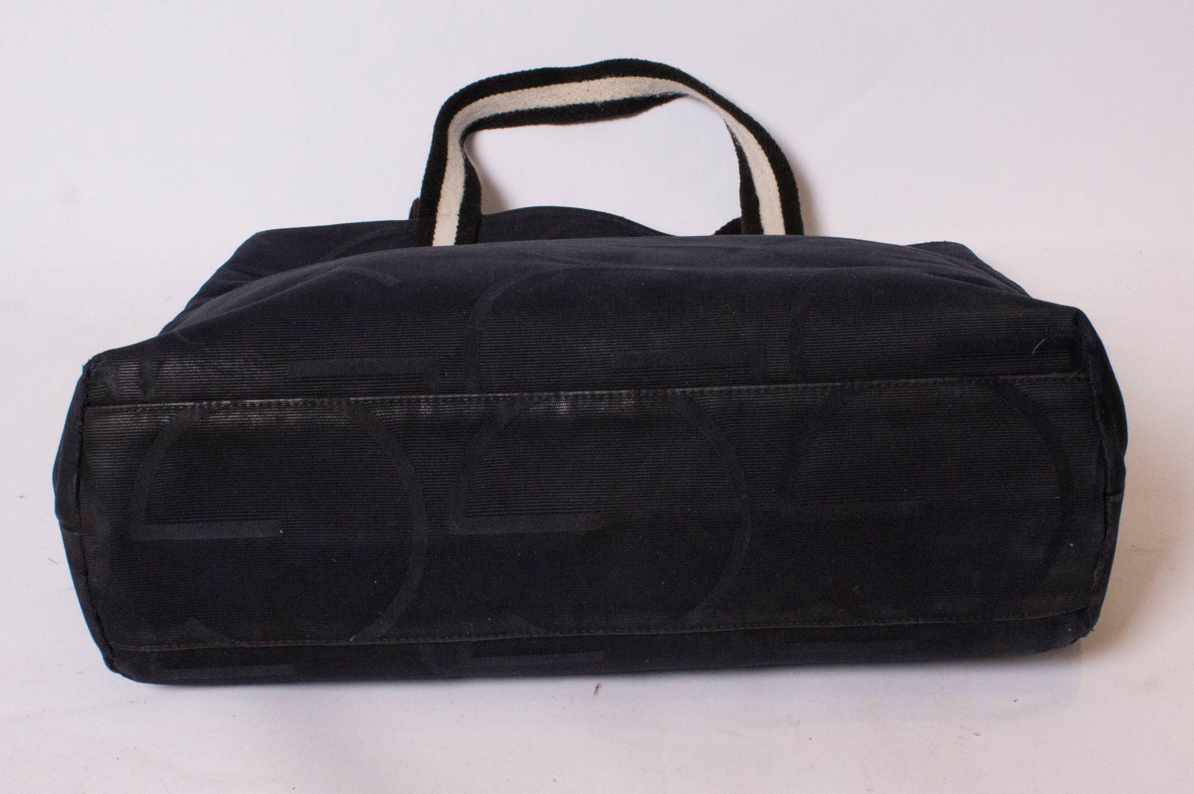 Gucci Black Shopper In Good Condition In London, GB