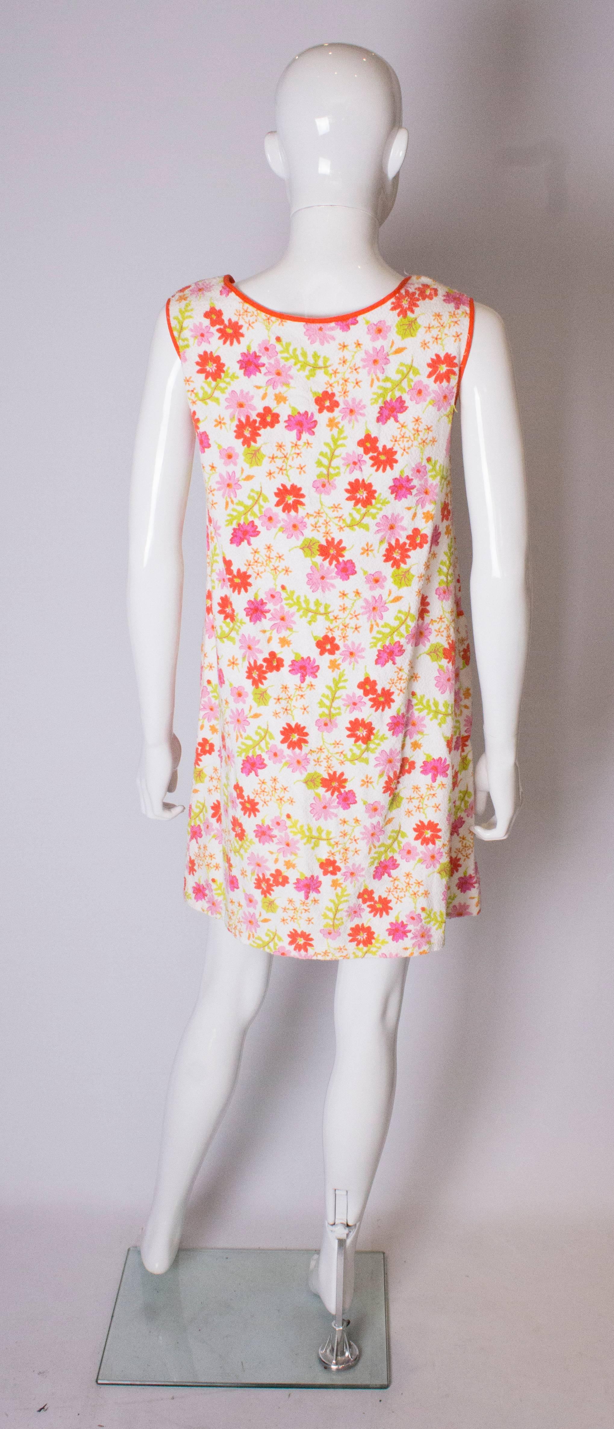 A Vintage 1960s floral printed Towelling summer Dress 1