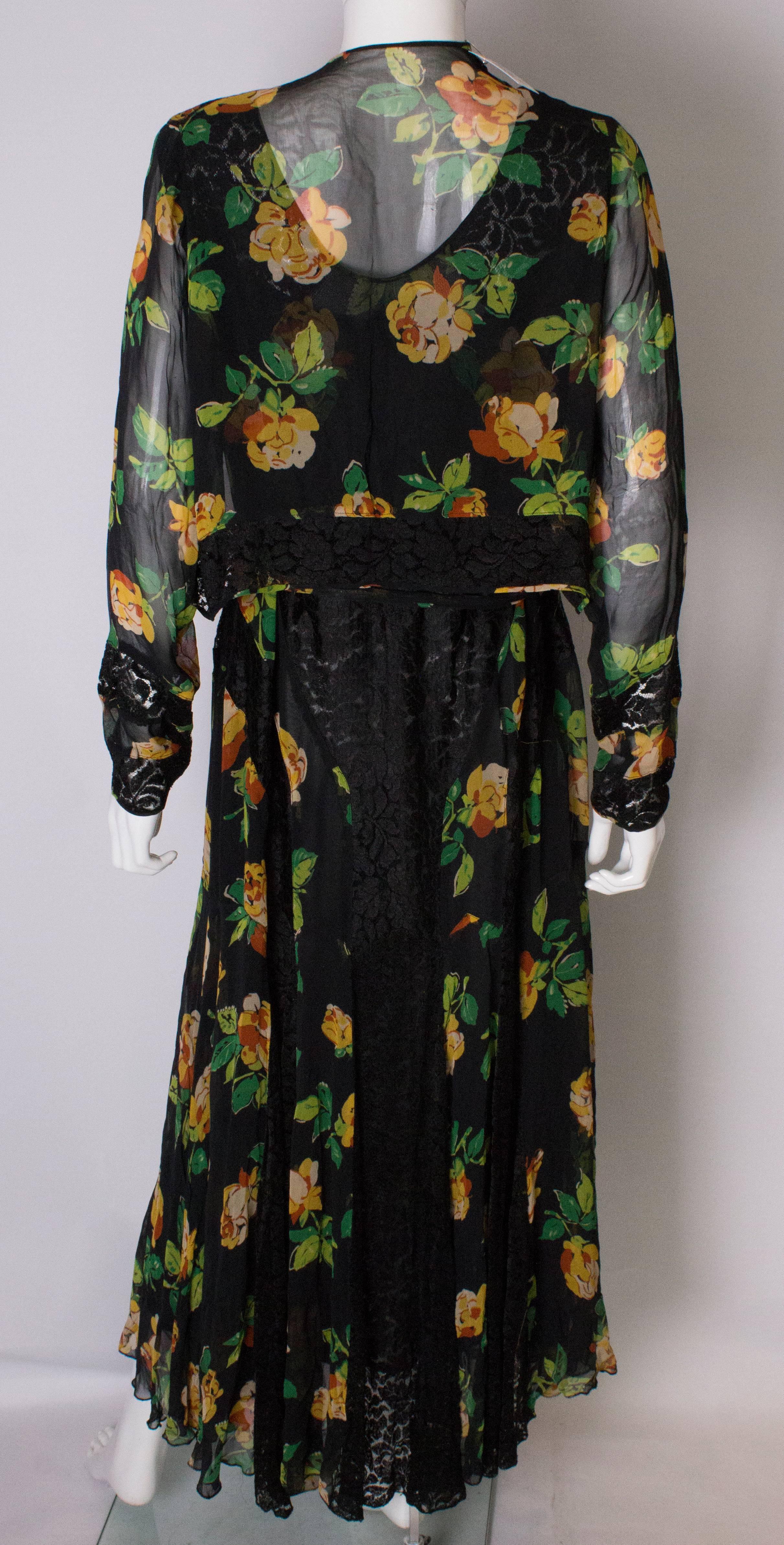 A Vintage 1920s floral silk print and black lace gown and matching bolero 6