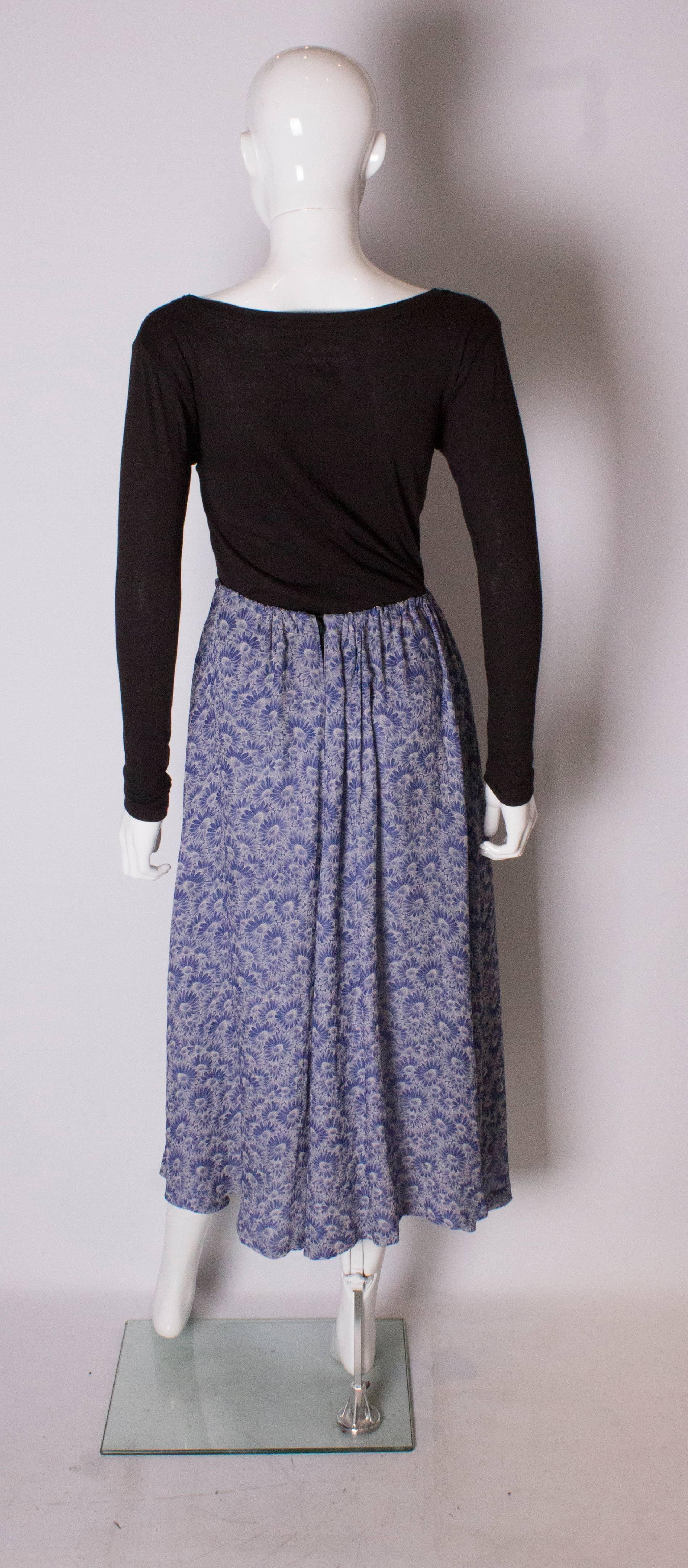 A Vintage 1970s Blue Floral printed Silk summer Skirt For Sale 3