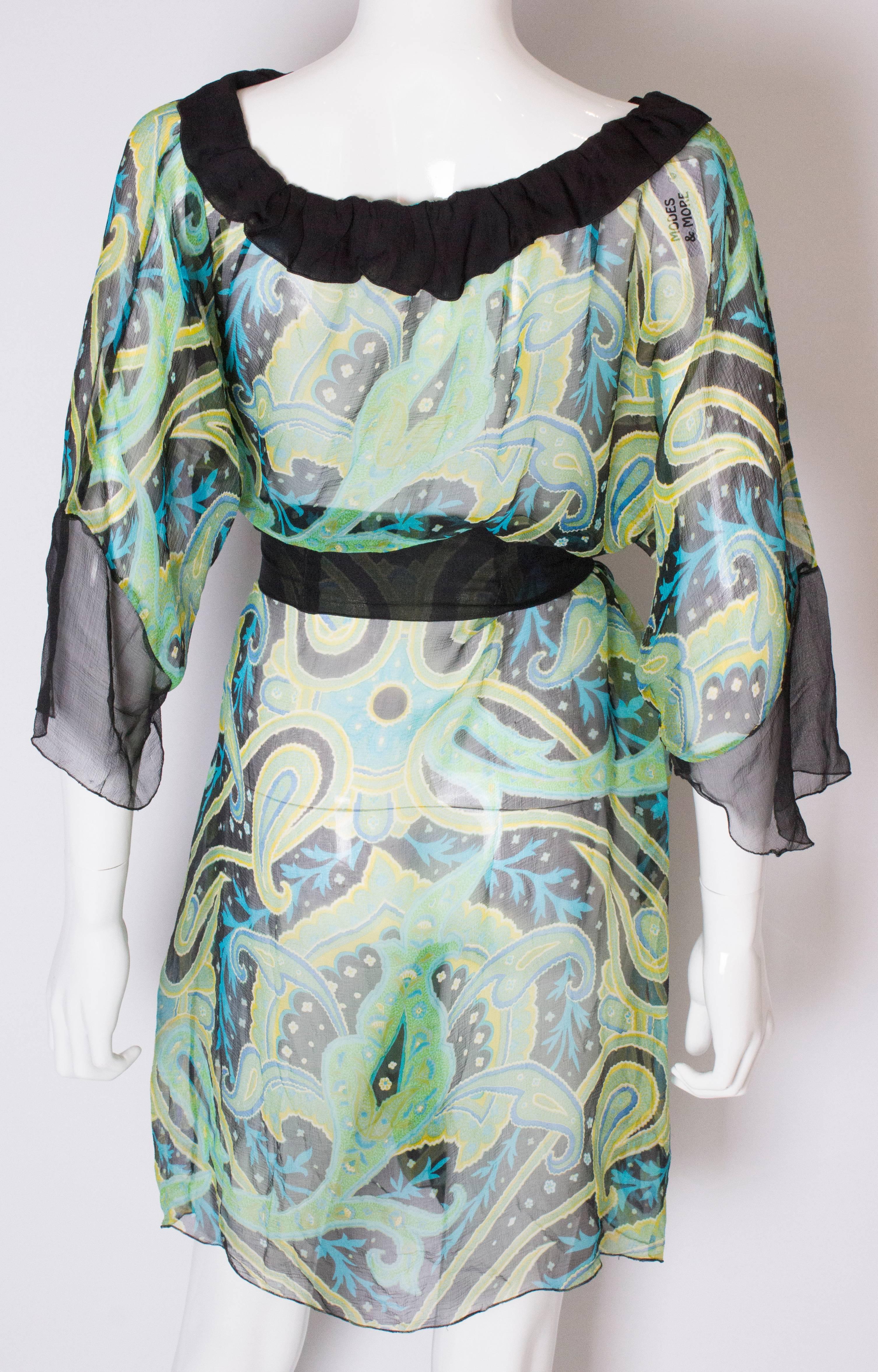 Women's A Vintage 1970s Silk abstract printed summer beach Dress For Sale