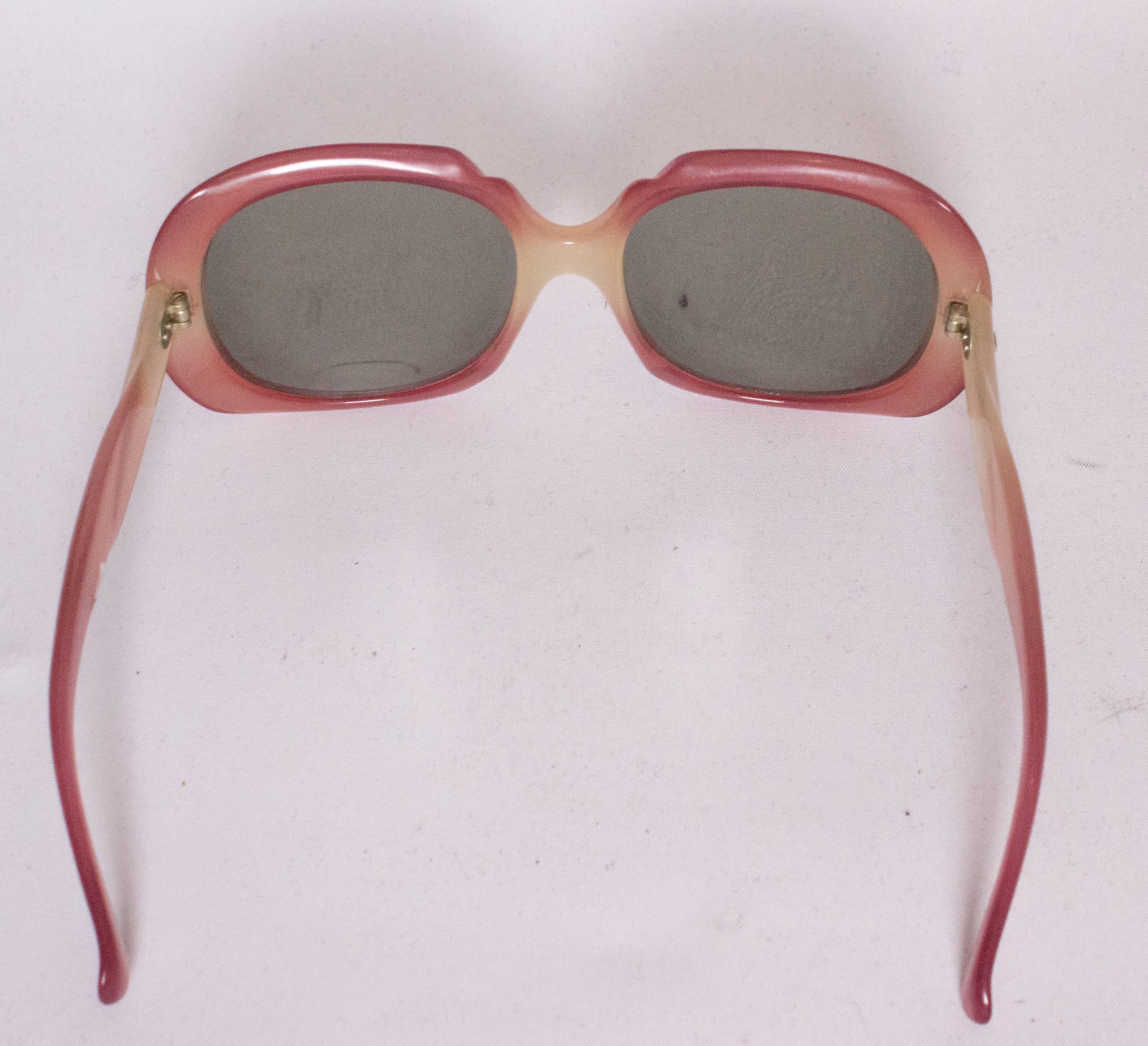 1970 retro sunglasses