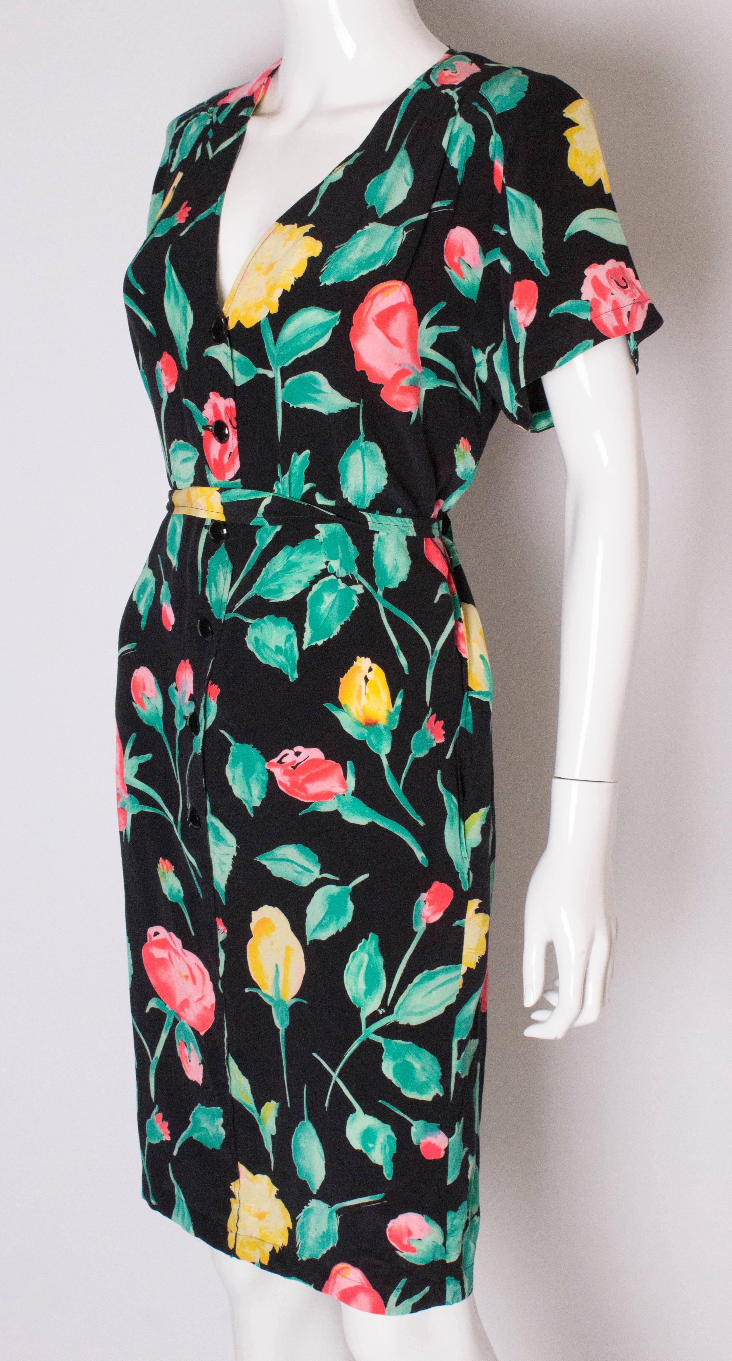 A 1990s Vintage floral printed Silk day Dress by Ungaro In Good Condition In London, GB