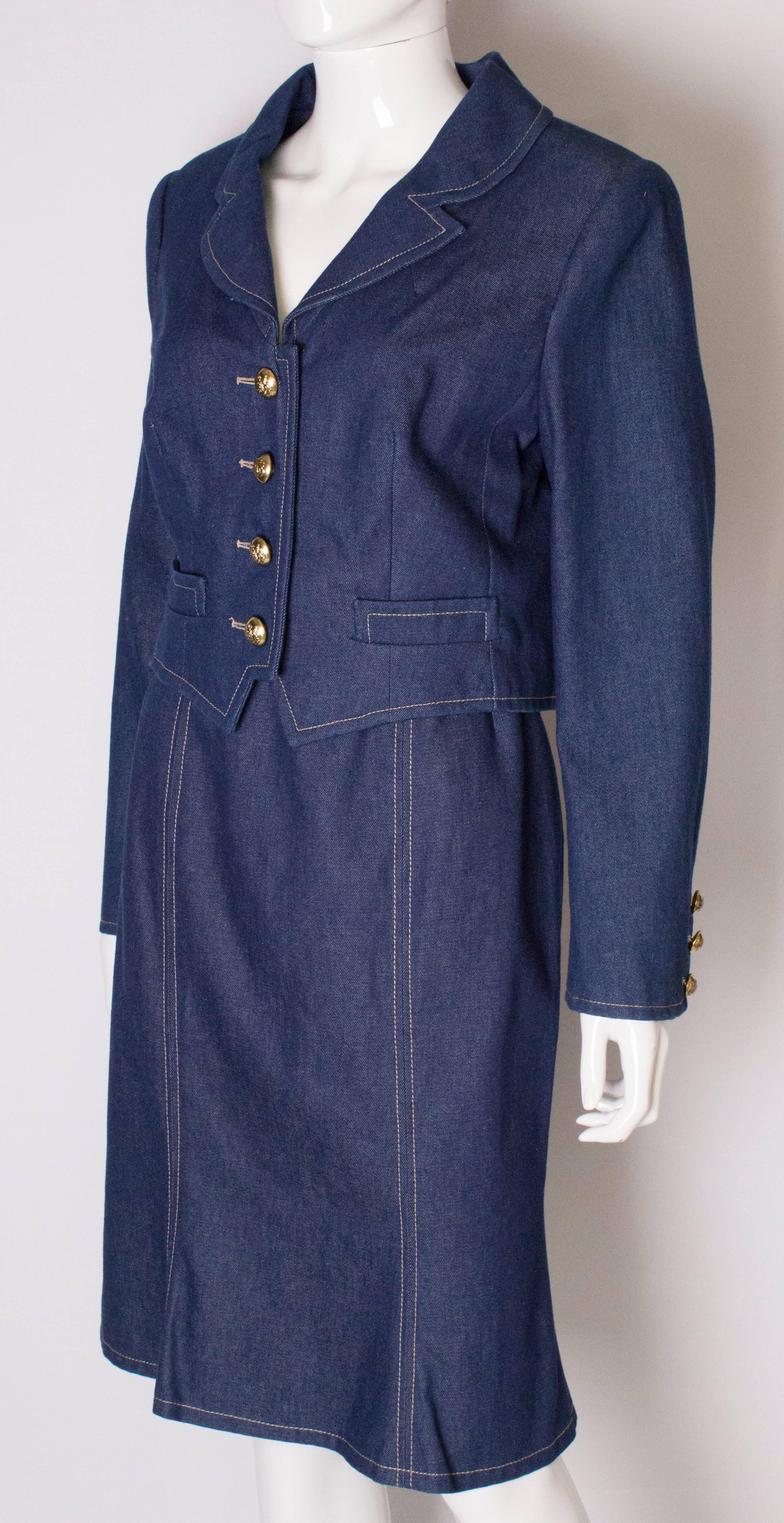 A Vintage 1980s denim Donald Campbell two piece Suit with a skirt and jacket In Good Condition For Sale In London, GB