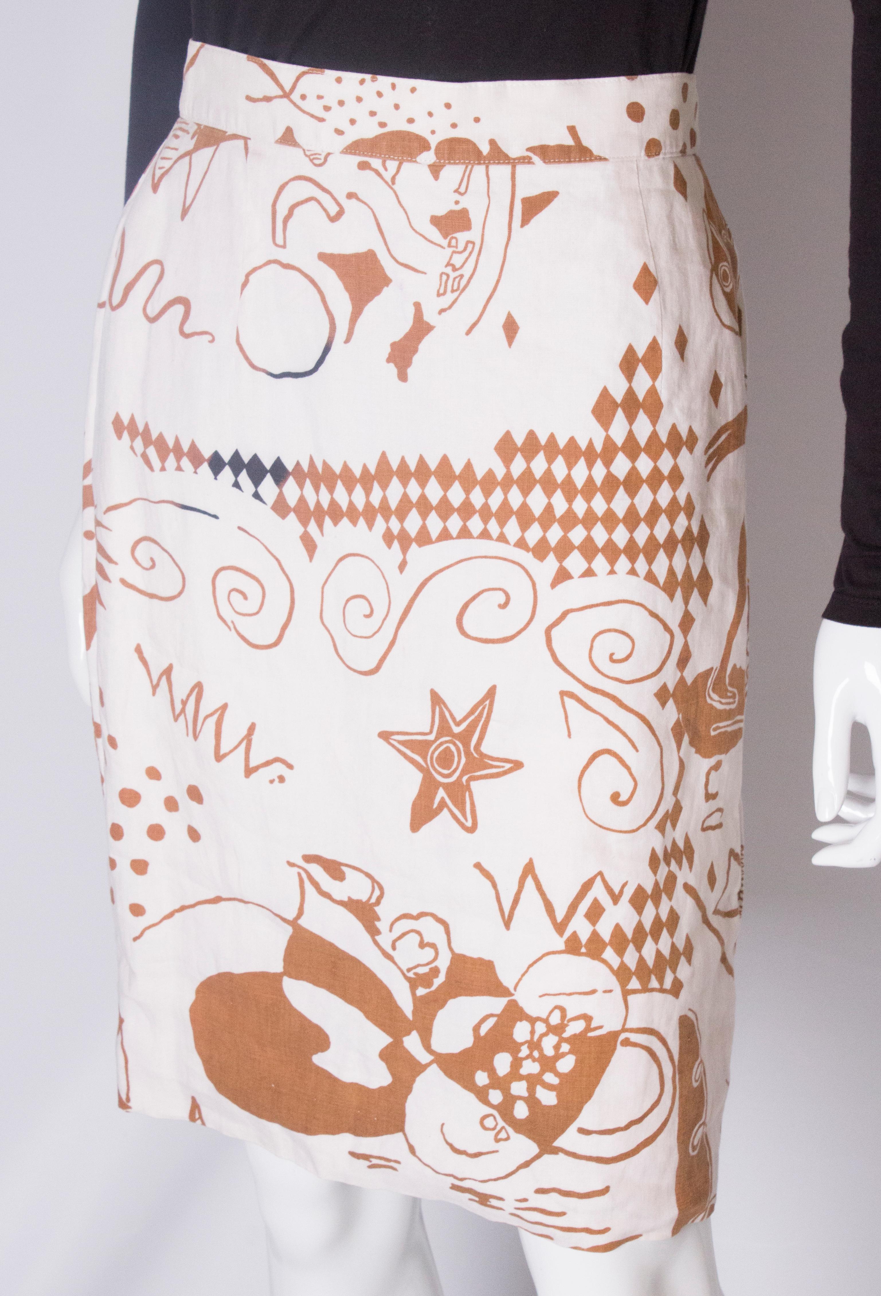 A Vintage 1980s printed linen pencil skirt by Louis Feraud  In Good Condition For Sale In London, GB