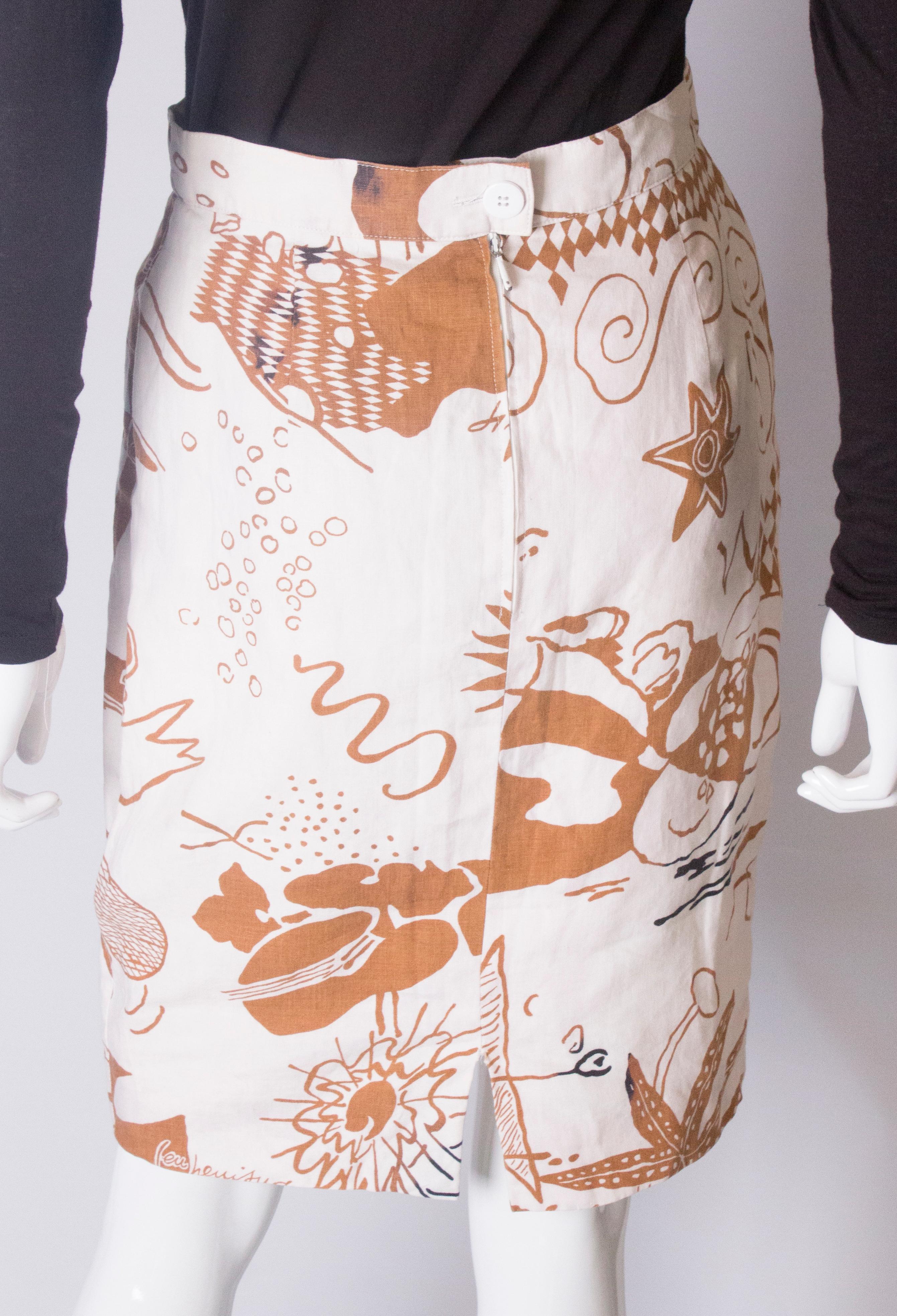 A Vintage 1980s printed linen pencil skirt by Louis Feraud  For Sale 3