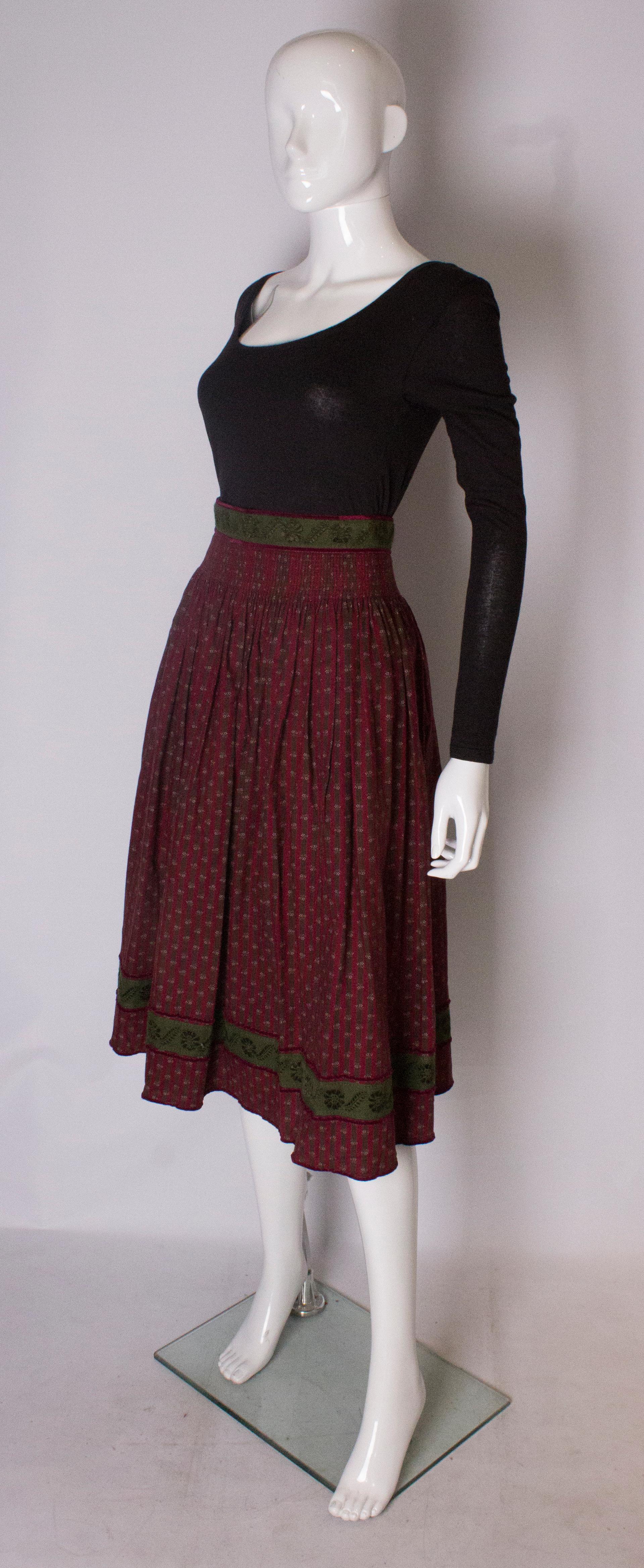 Falda Vintage Borgoña Negro en venta