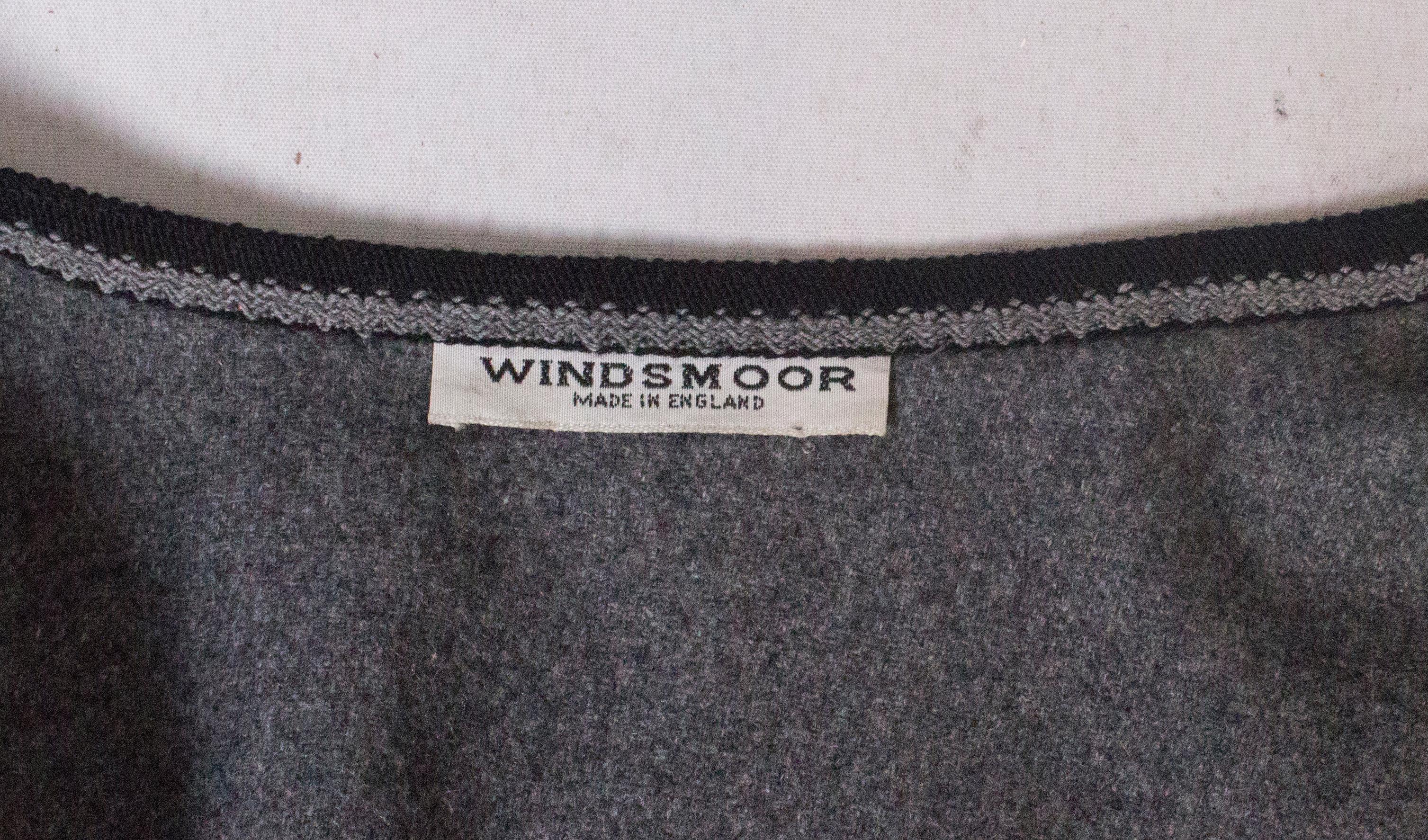 Windsmoor Grauer Vintage-Wollumhang  im Angebot 4