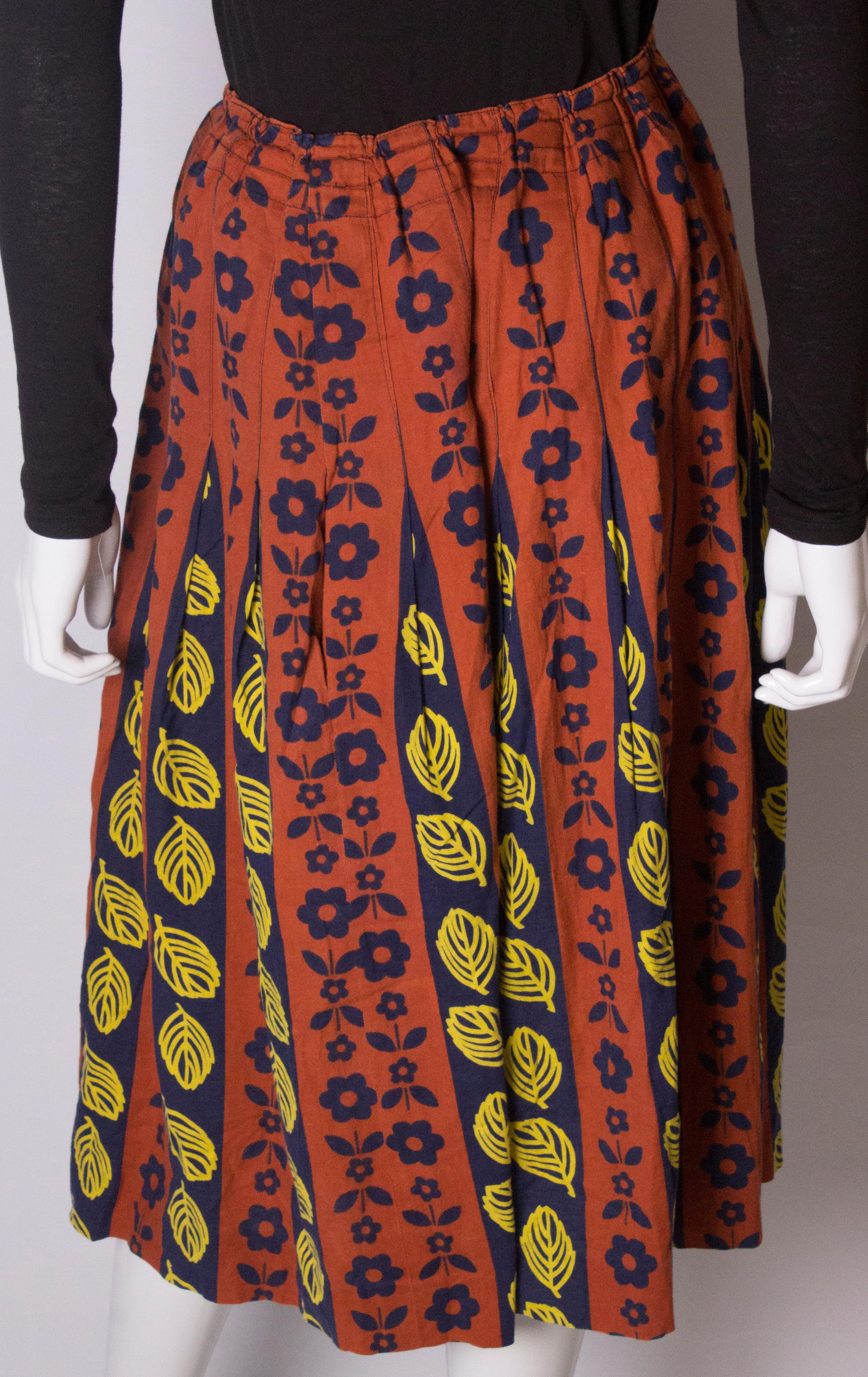 Autumn Print Vintage Skirt For Sale 2