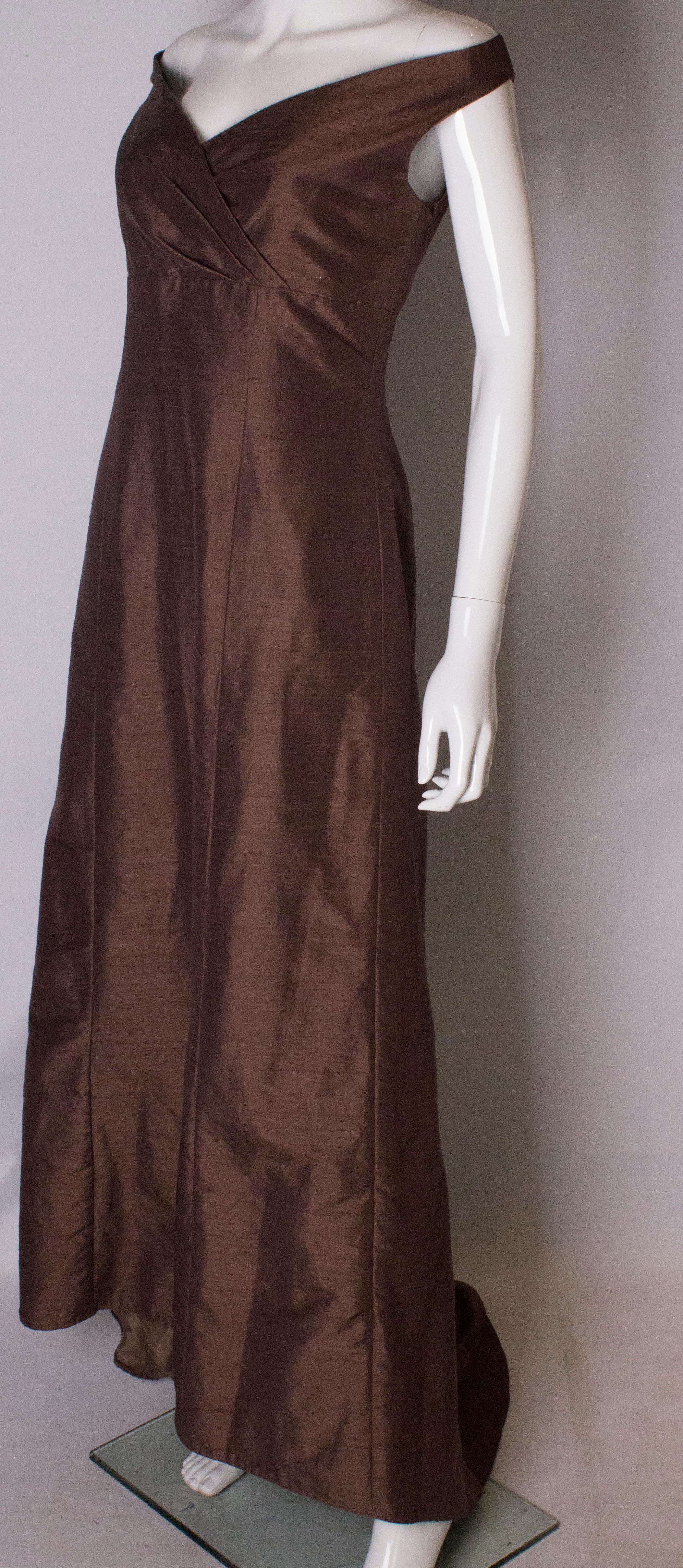Braunes Seidenkleid im Vintage-Stil im Zustand „Gut“ im Angebot in London, GB