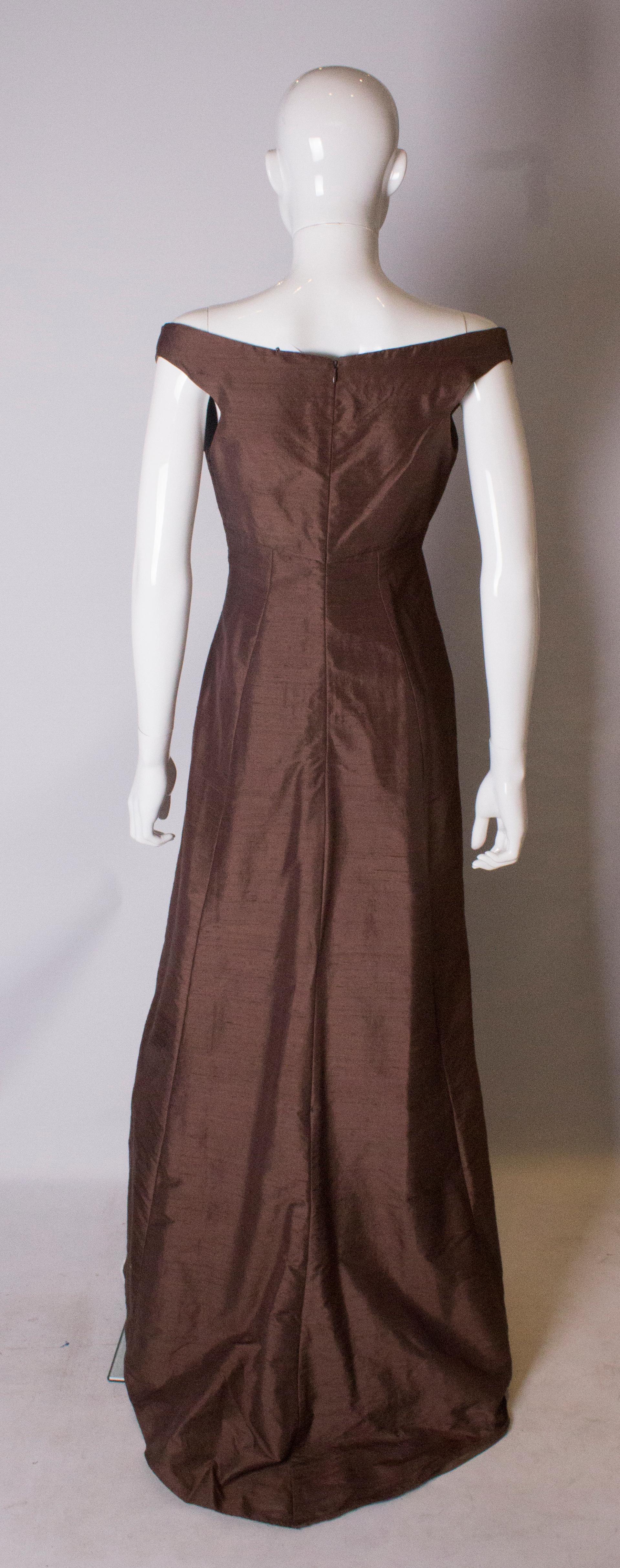 Brown Silk Vintage Gown In Good Condition For Sale In London, GB