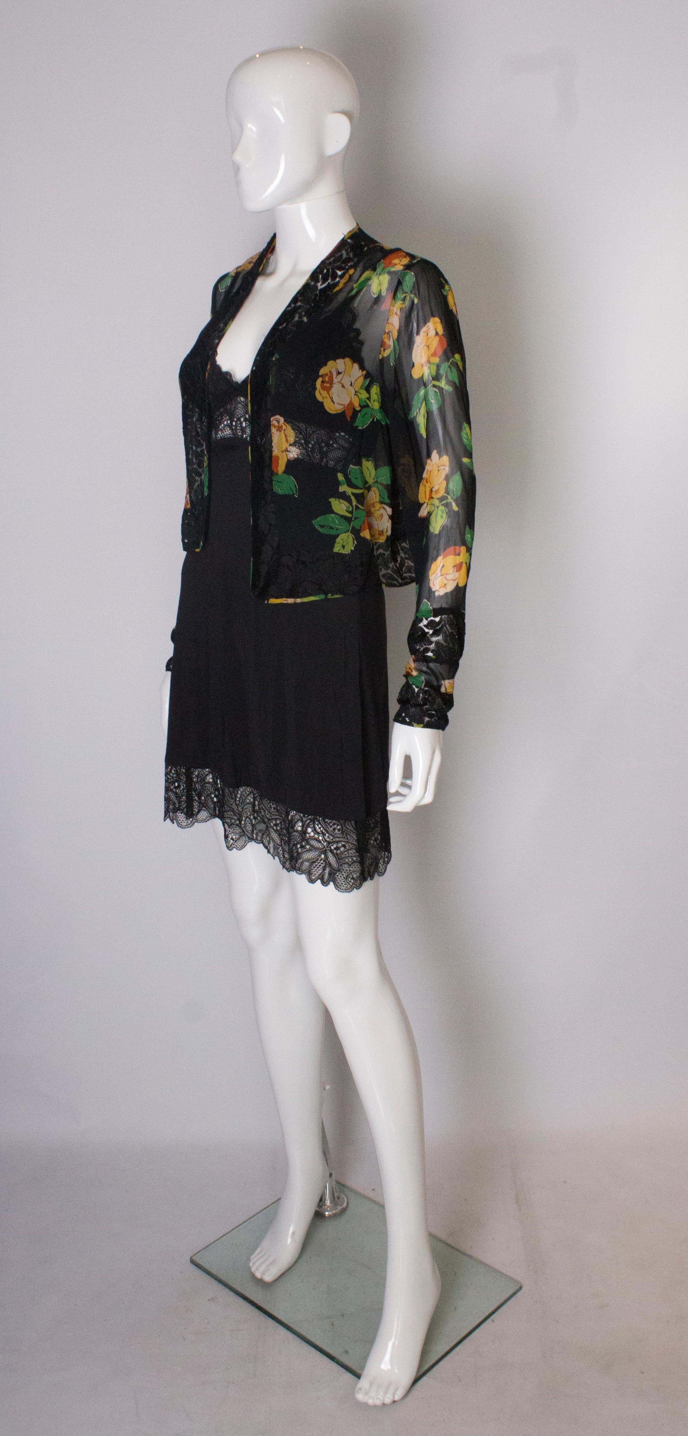 Bolero Vintage with Lace Detail, 1920s  In Good Condition For Sale In London, GB