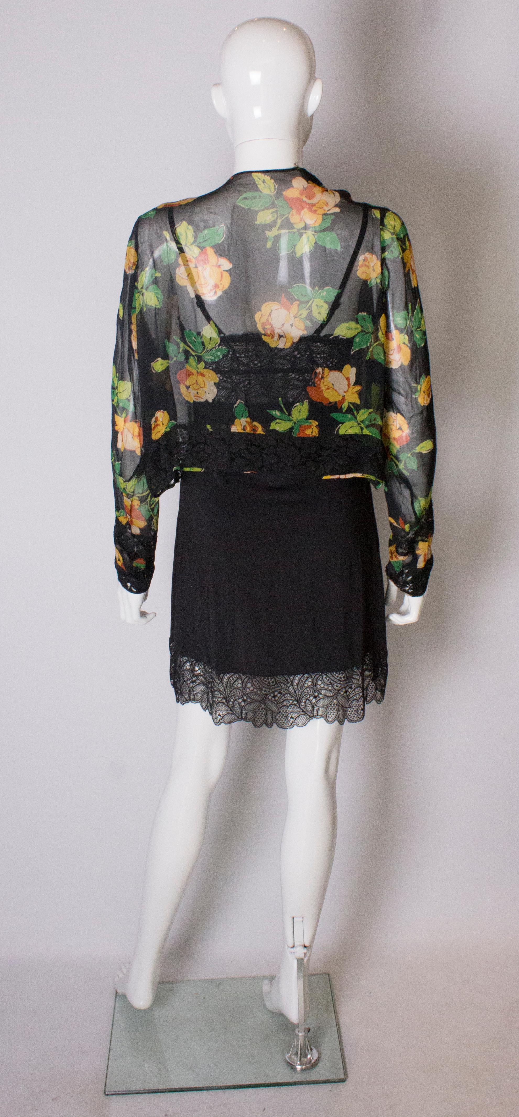 Bolero Vintage with Lace Detail, 1920s  For Sale 3