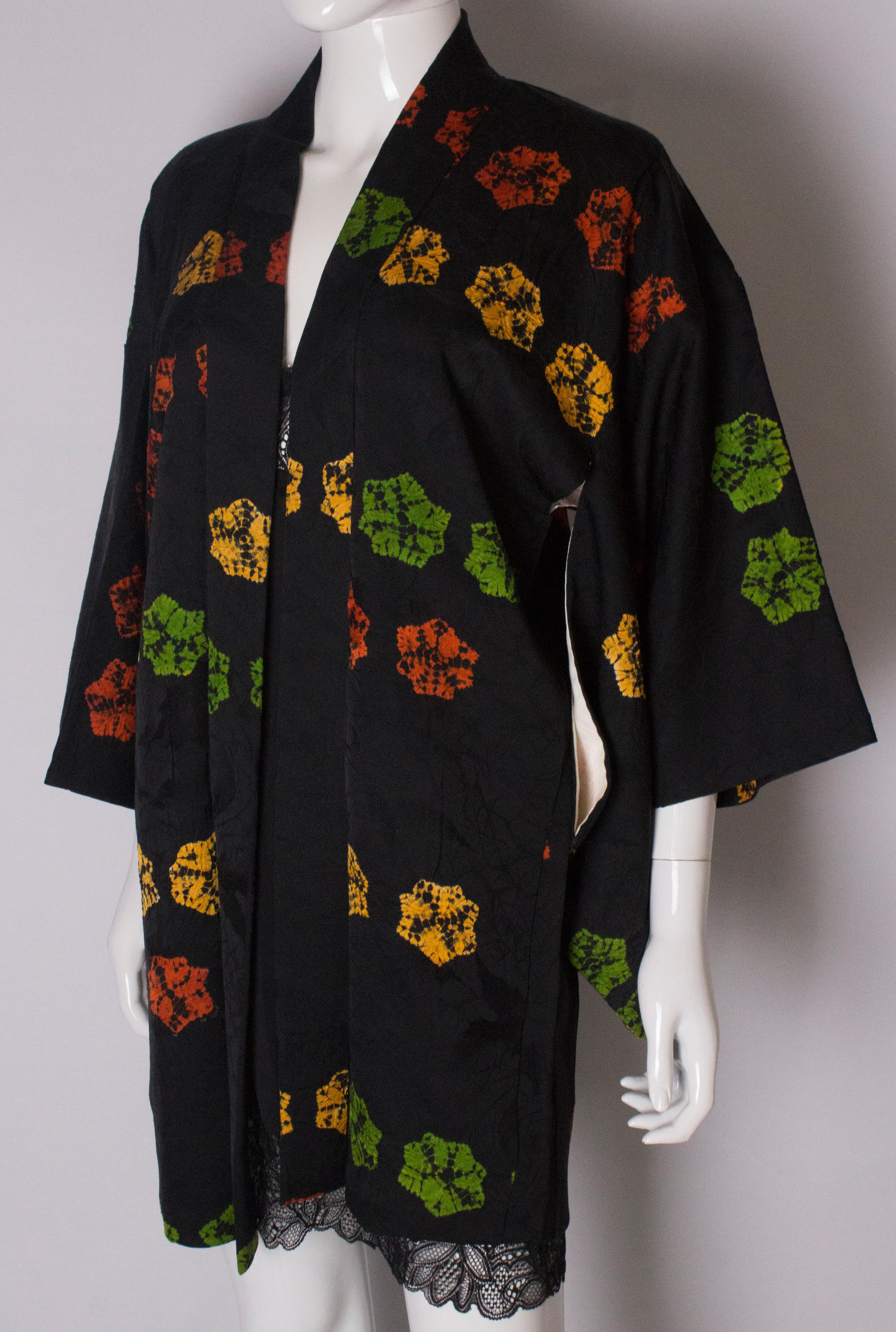 Short Vintage Kimono with Multi colour Flower Decoration In Good Condition In London, GB