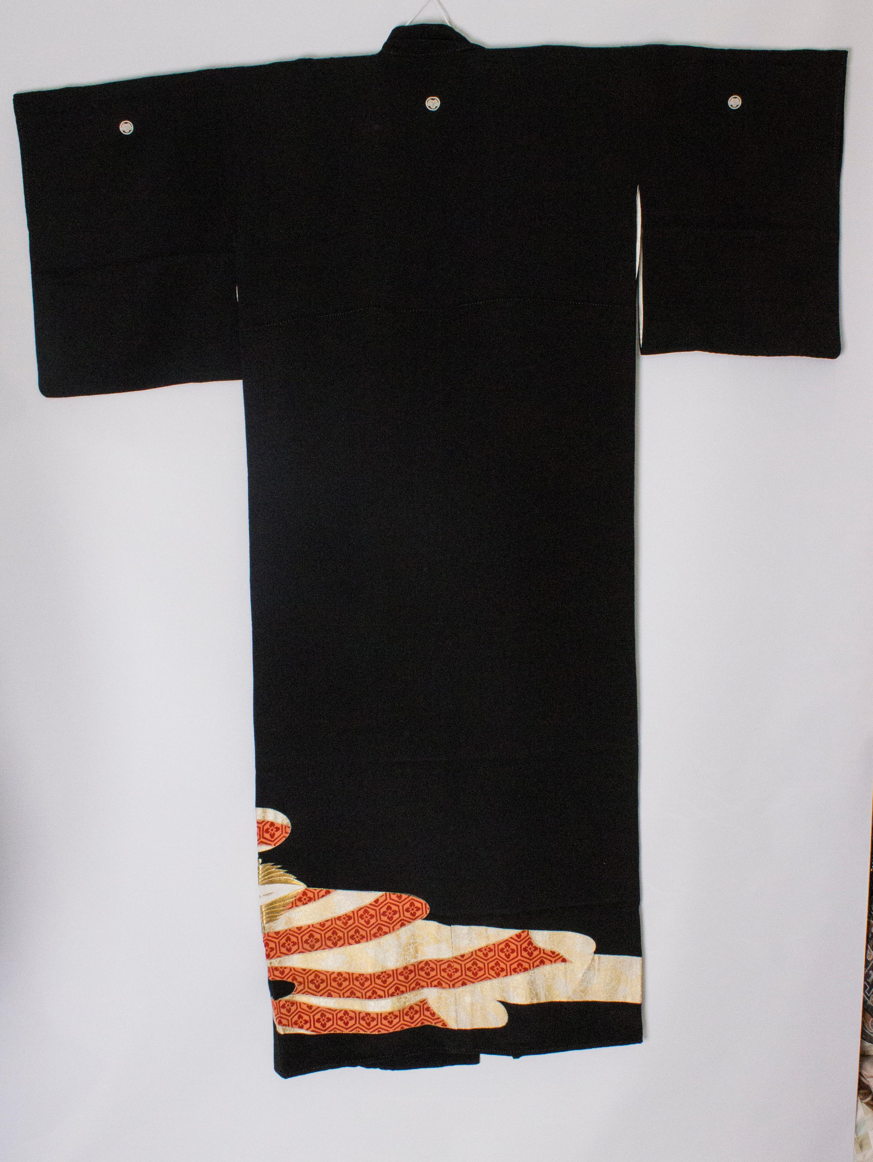 Full Length Vintage Kimono with Dancing Crane Decoration 3