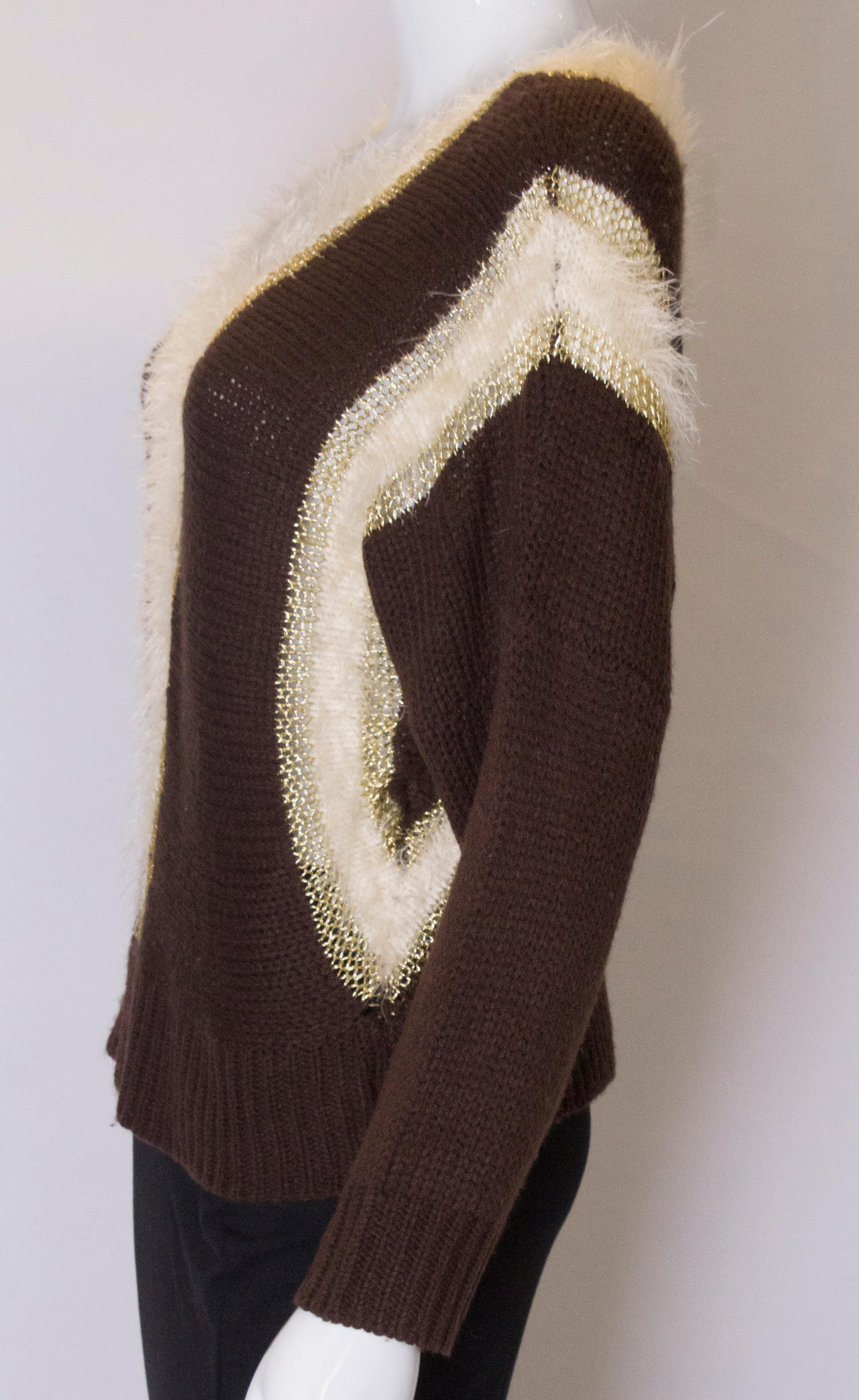 Vintage Brown , Gold and White Jumper  In Good Condition For Sale In London, GB