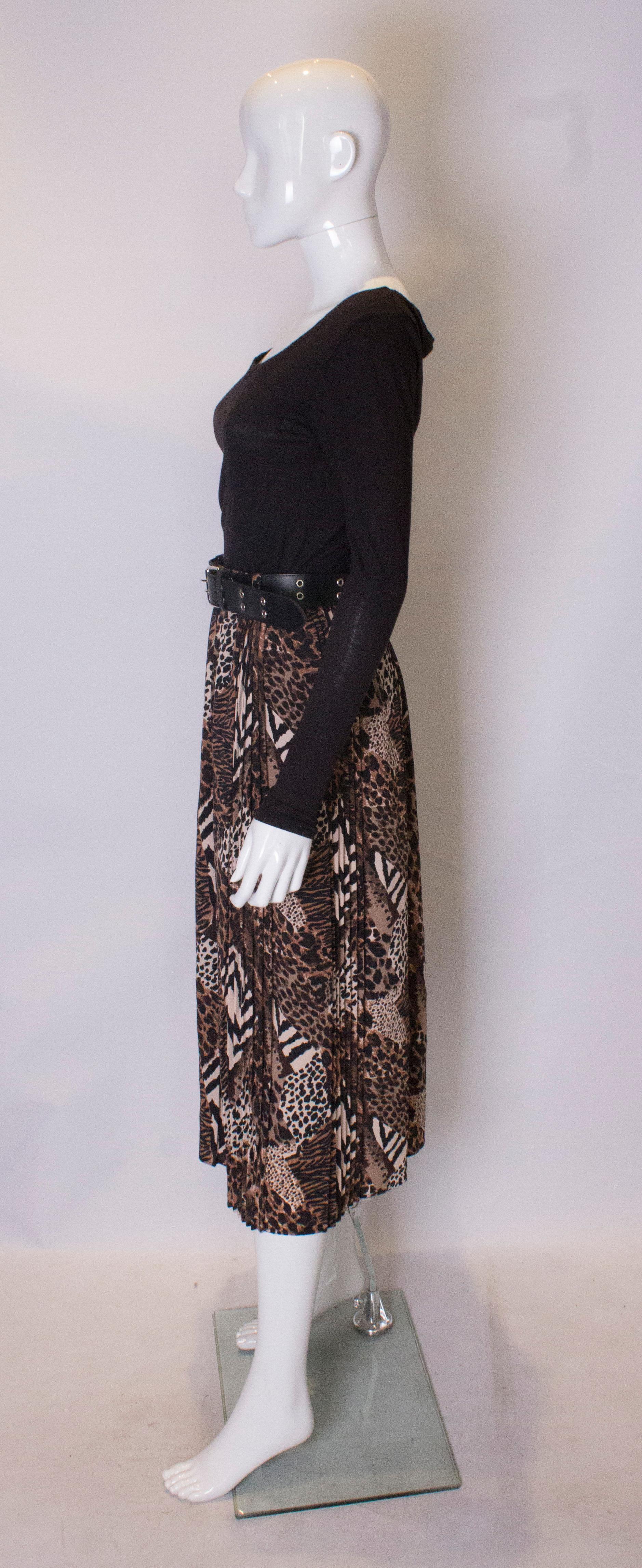 Women's Vintage Leopard Print Skirt with Pleats For Sale