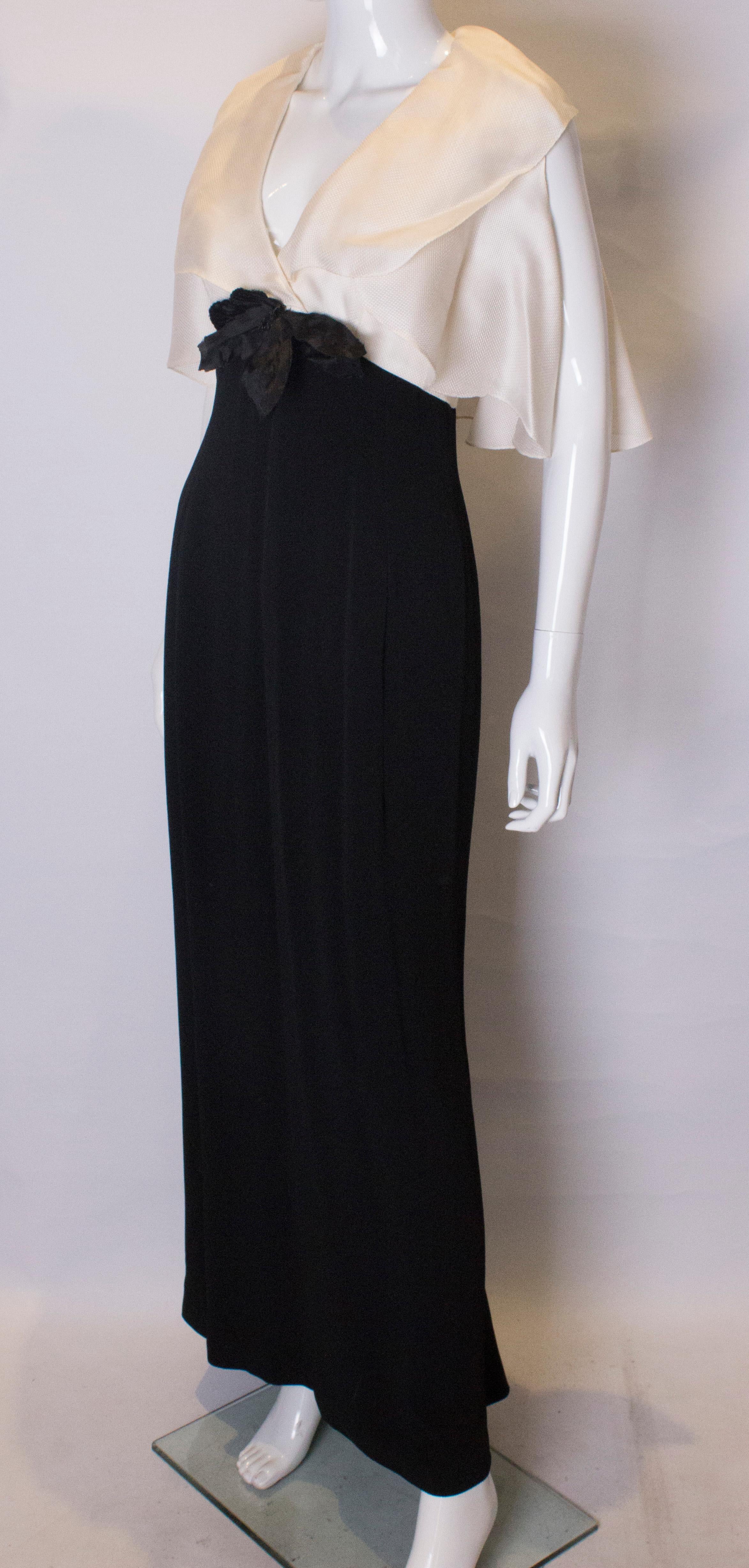 Vintage Caroline Herrera Black and White Gown In Good Condition In London, GB