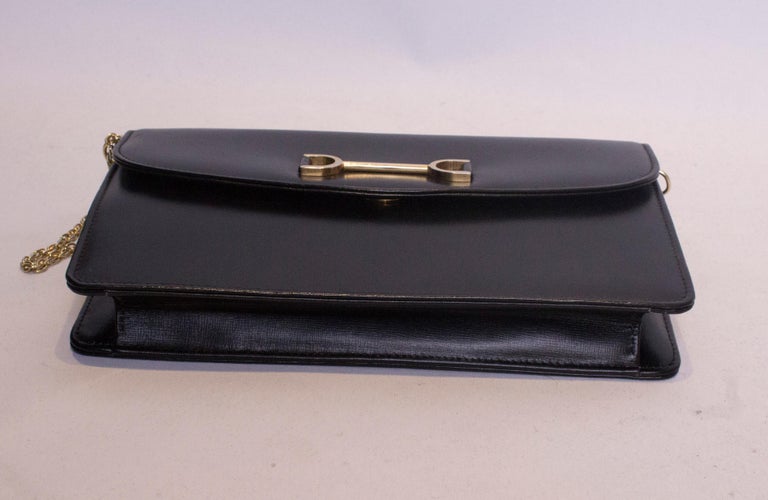 Rayne Launer 1960s High Shine Leather Vintage Handbag Suede Lining