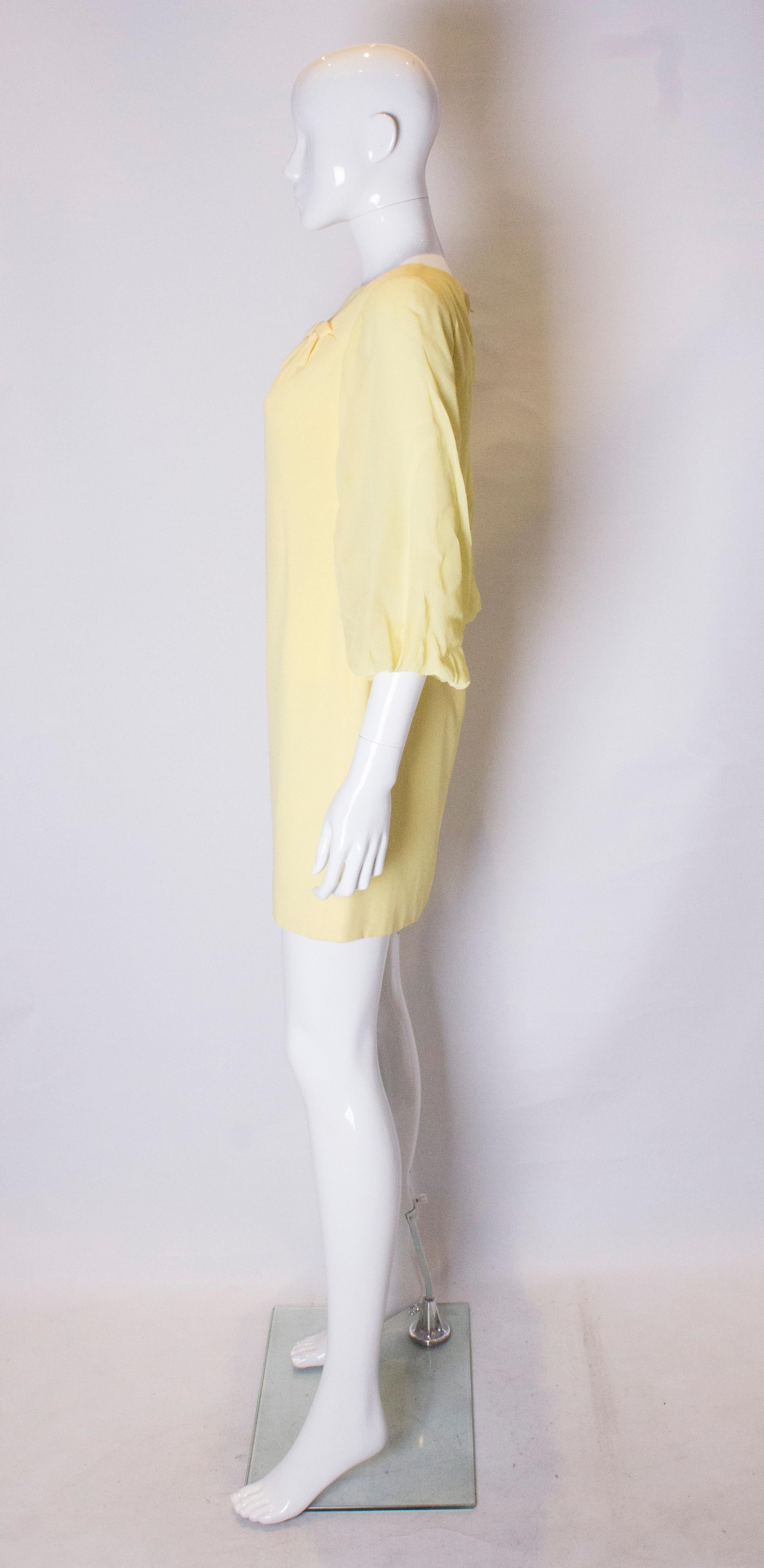 Women's Vintage Yellow Shift Dress For Sale