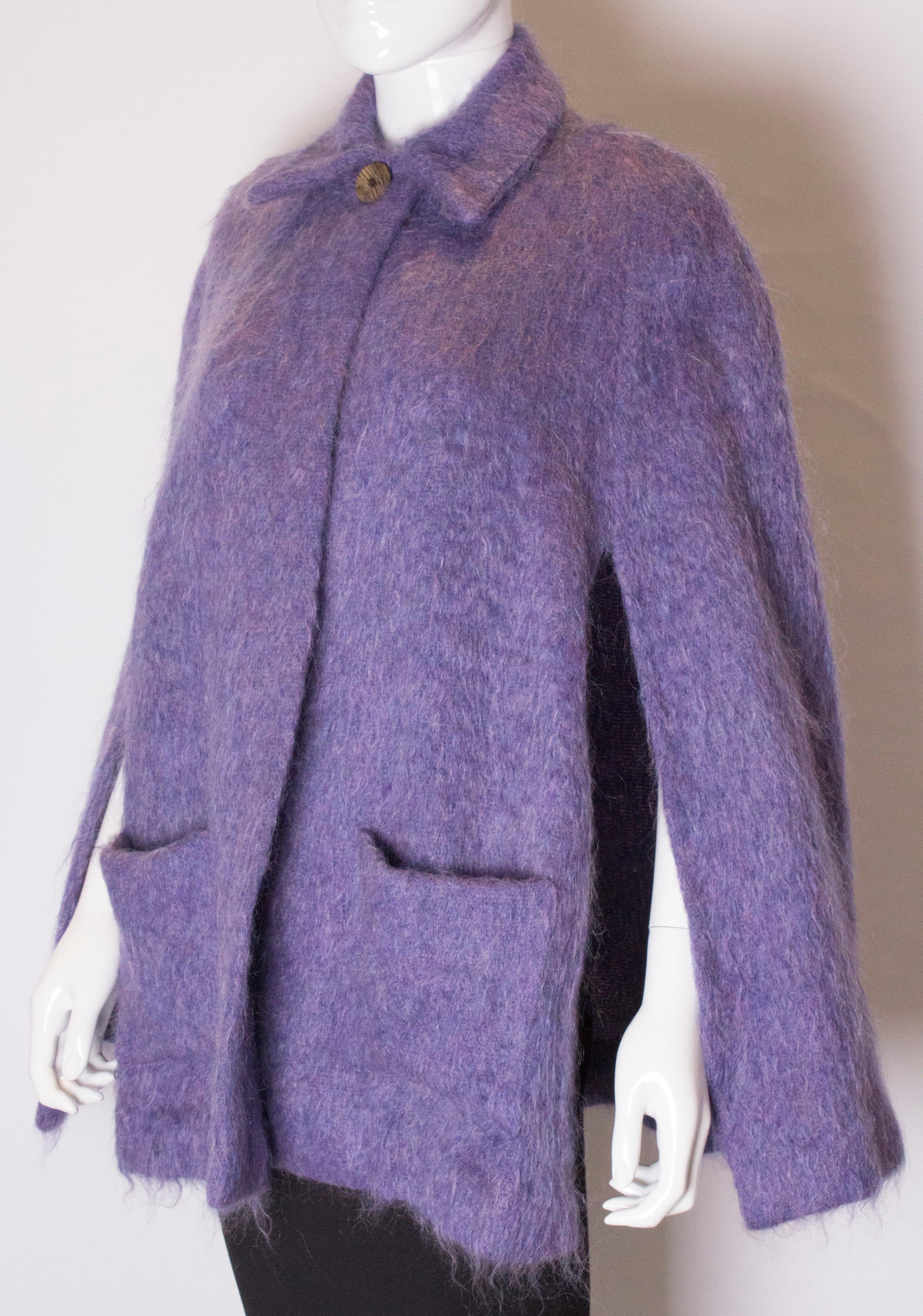 Vintage Lavender Mohair Cape In Good Condition For Sale In London, GB