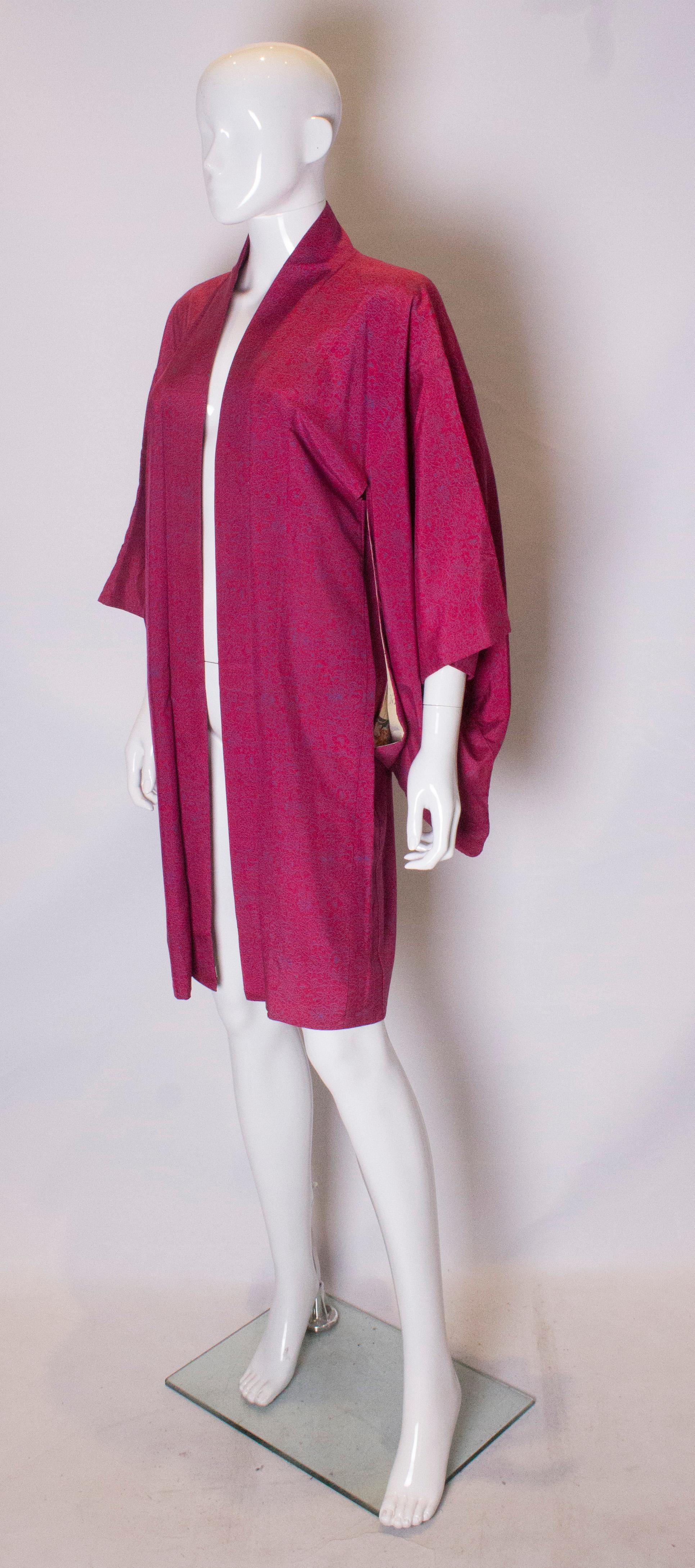 Vintage Raspberry Pink Silk Kimono In Good Condition In London, GB