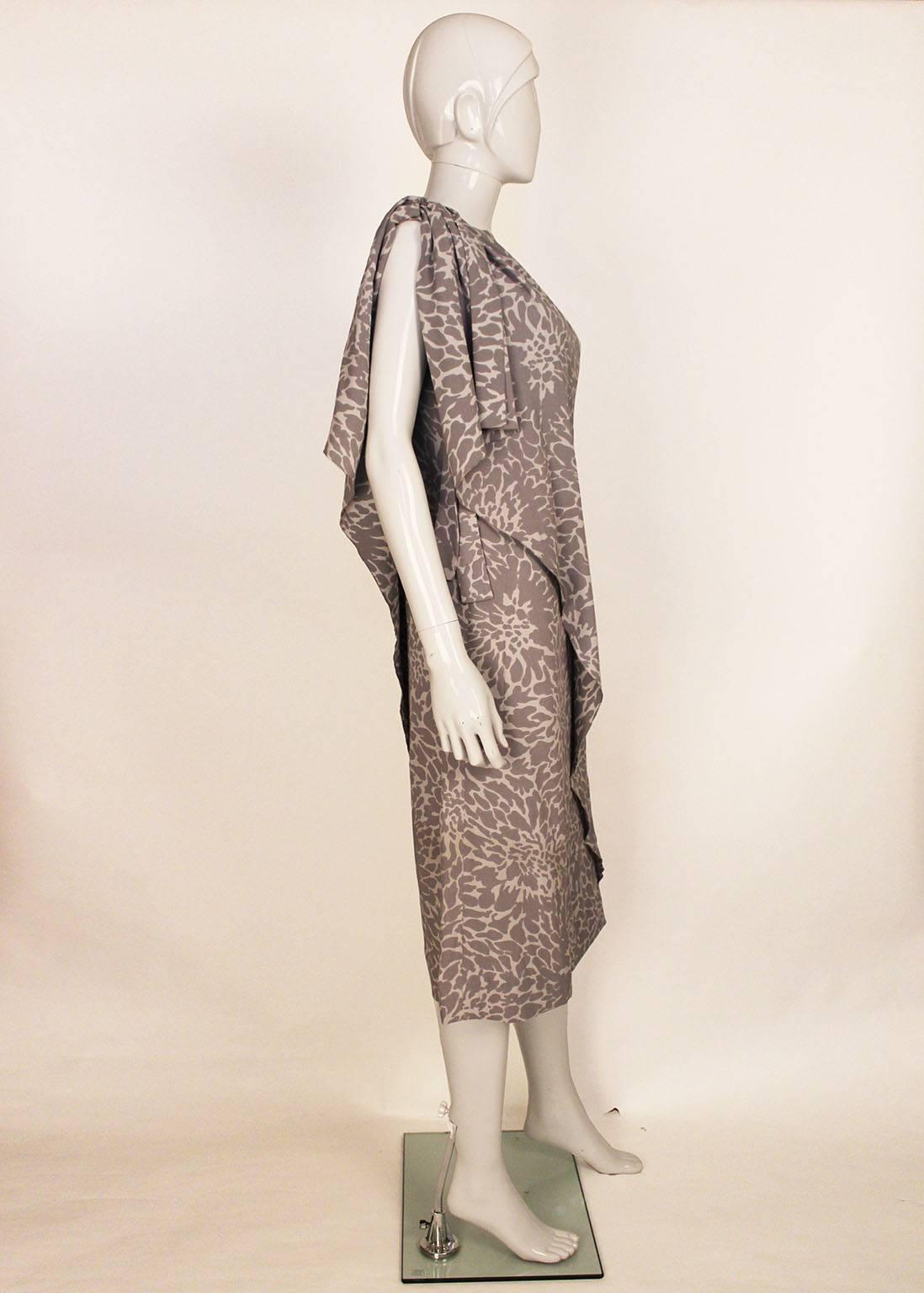 1980s Pierre Balmain Grey and White  Floral Print Draped Dress In Good Condition In London, GB