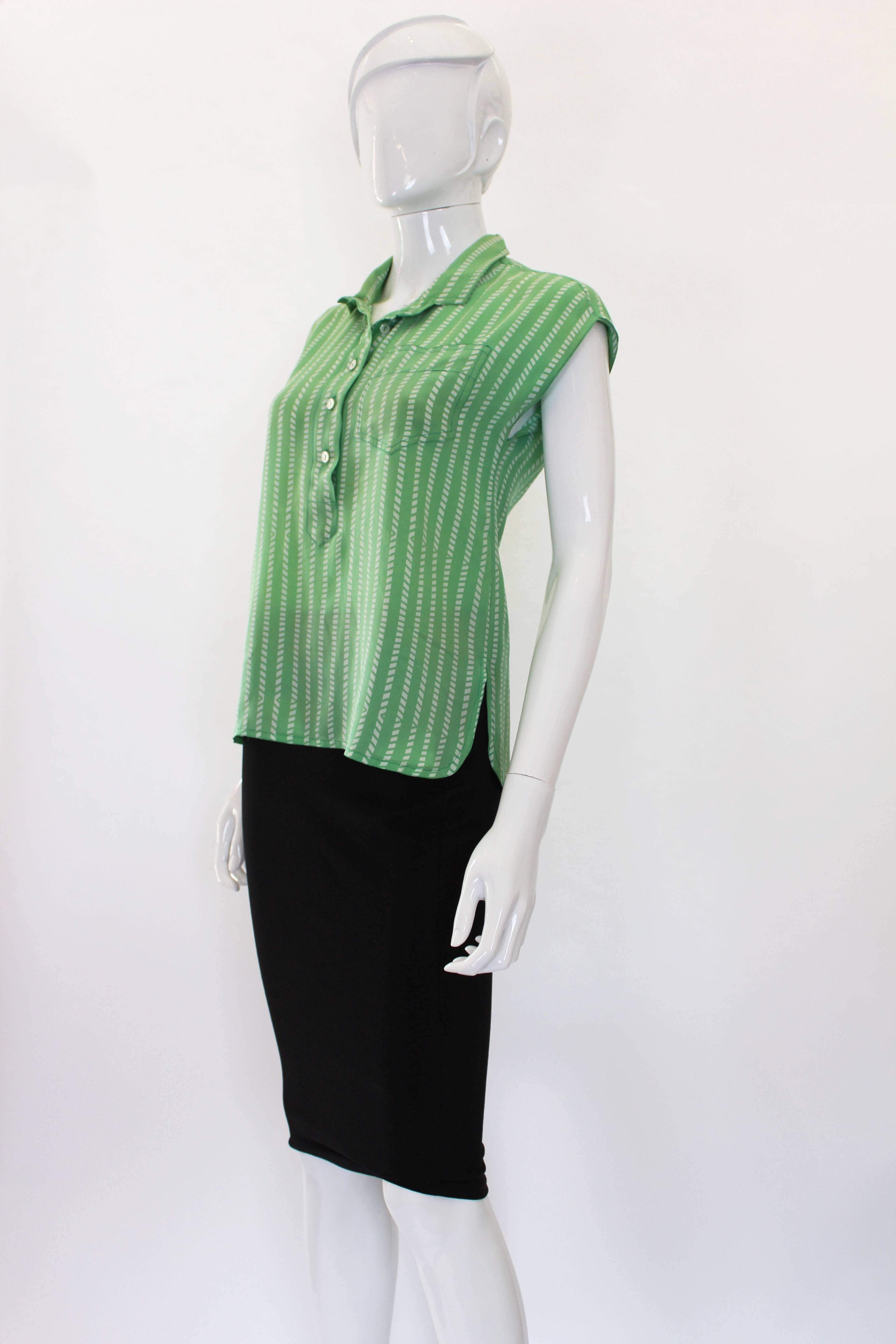 1990s Green and Ivory Silk Chloe Blouse In Excellent Condition In London, GB