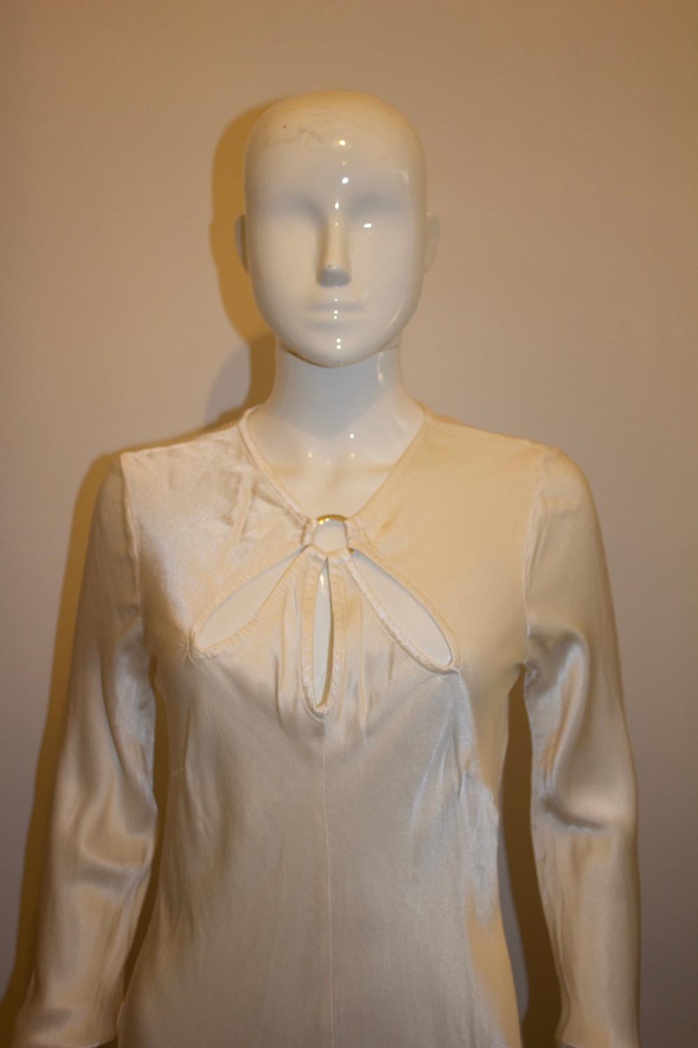 Vintage White Ghost Kleid für Damen oder Herren im Angebot