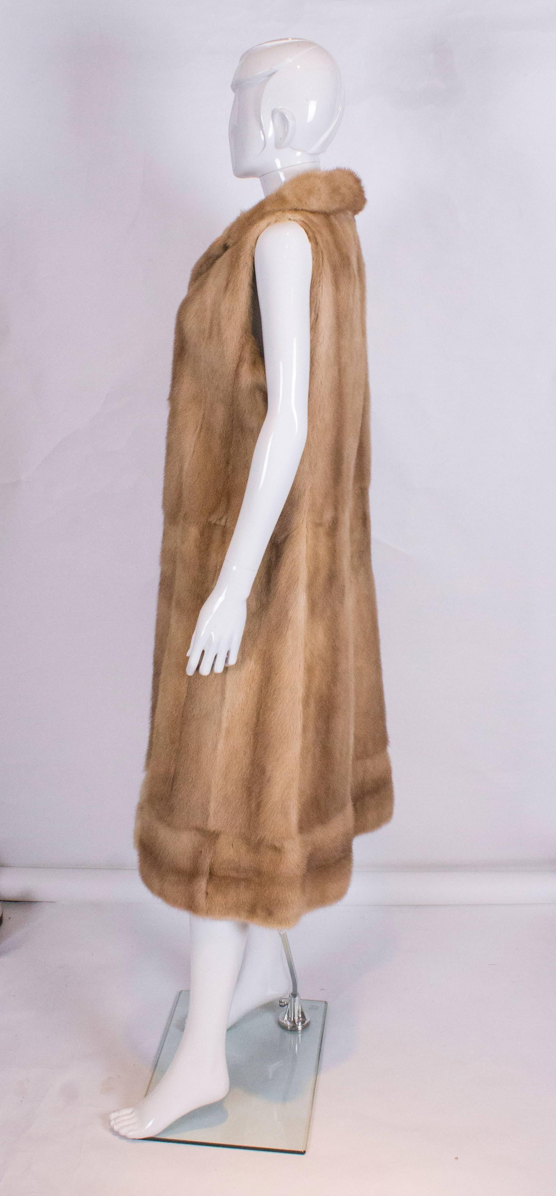 Women's Sleaveless Long Mink Waistcoat